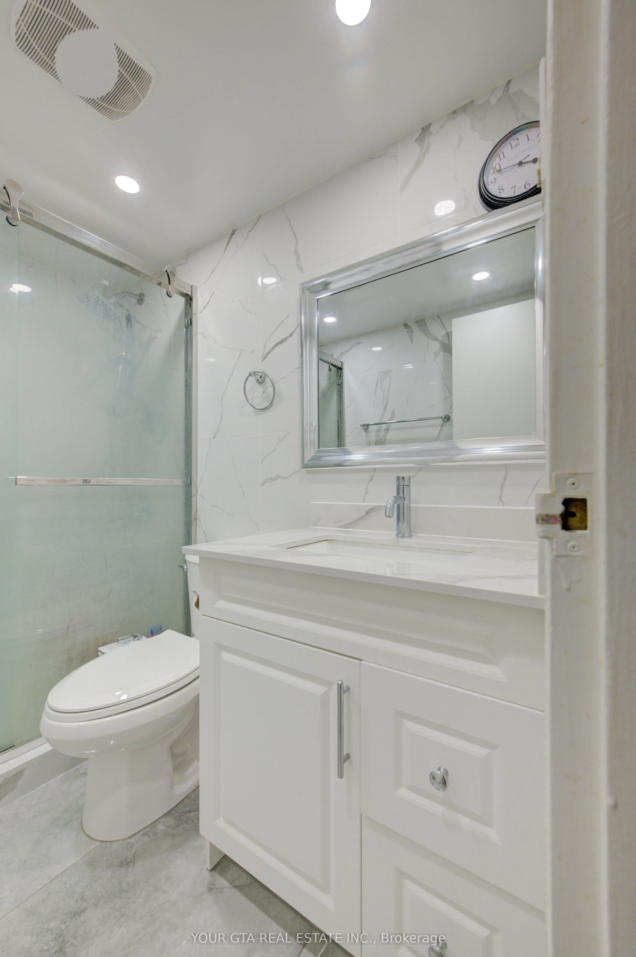 1055 B Forestwood Drive, #122