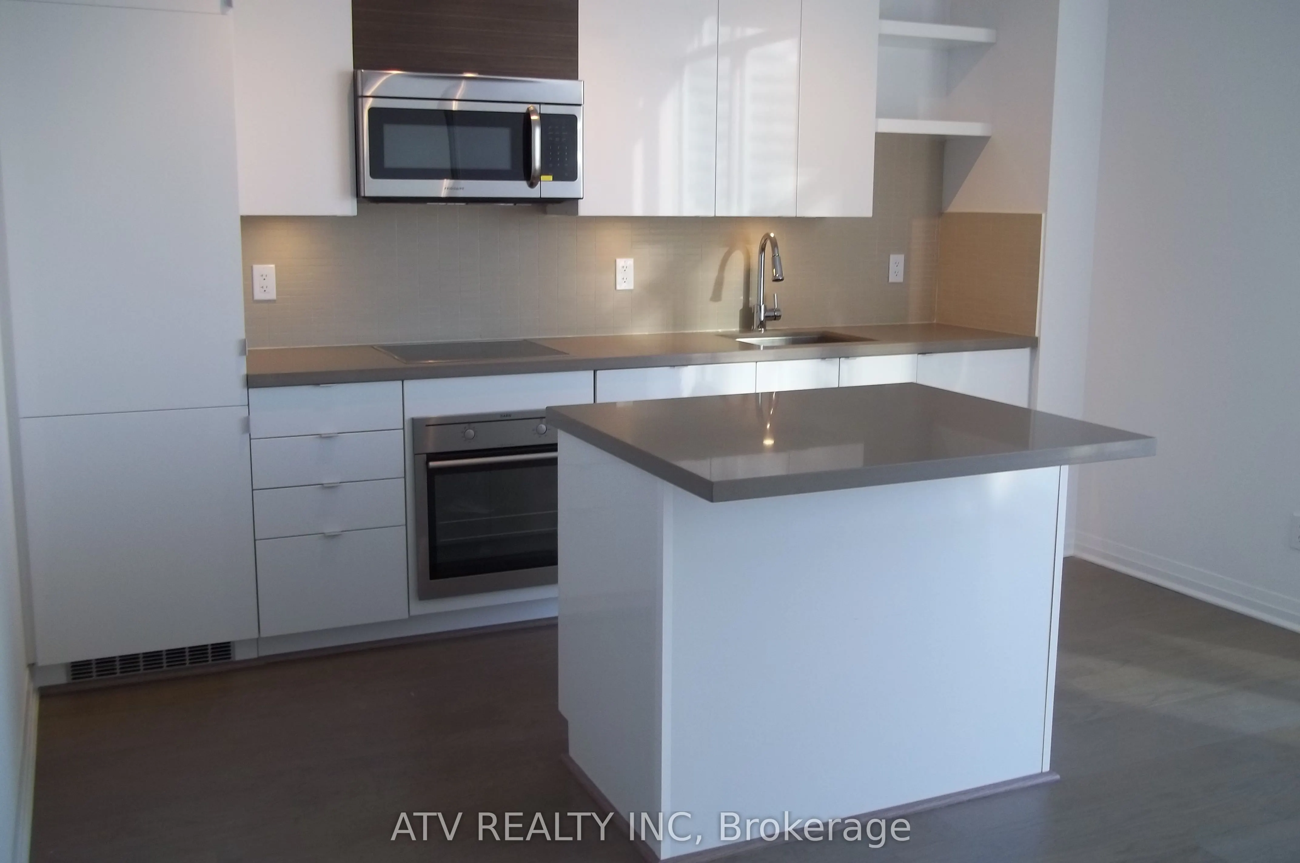 59 Annie Craig Drive, #612