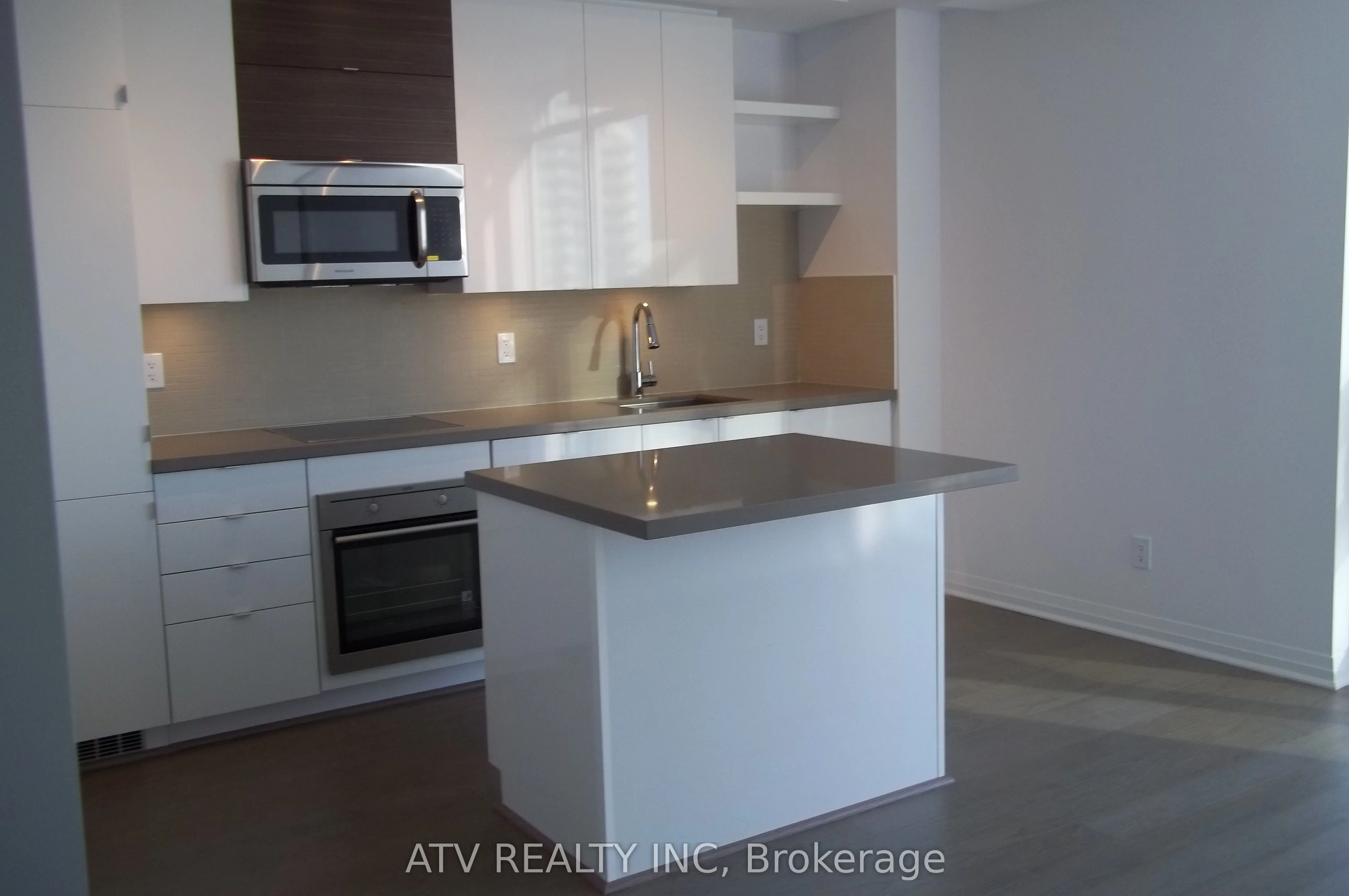 59 Annie Craig Drive, #612
