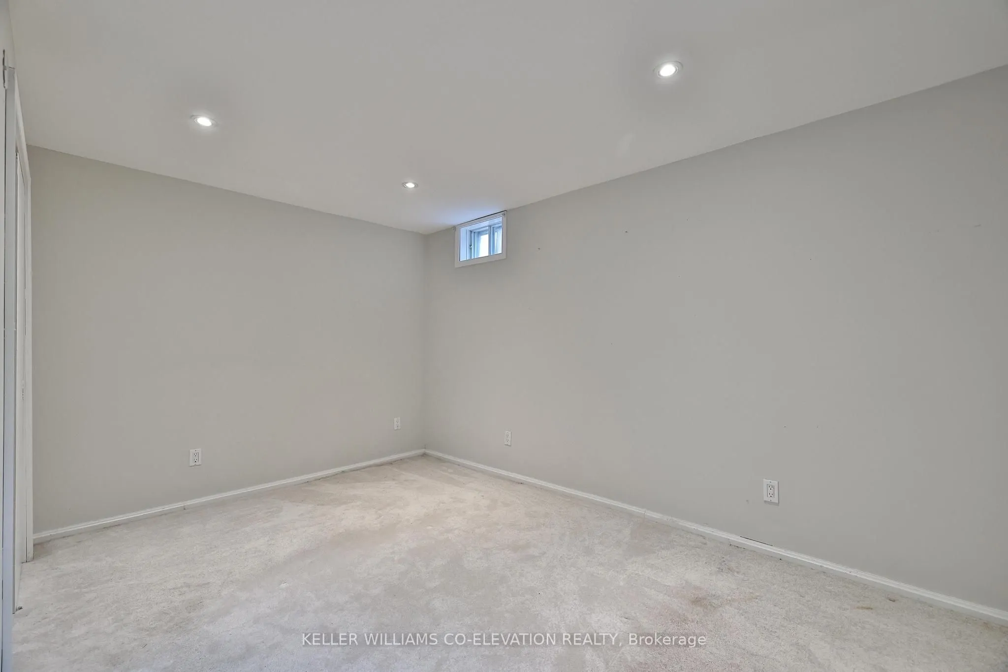17 Hedges Boulevard
