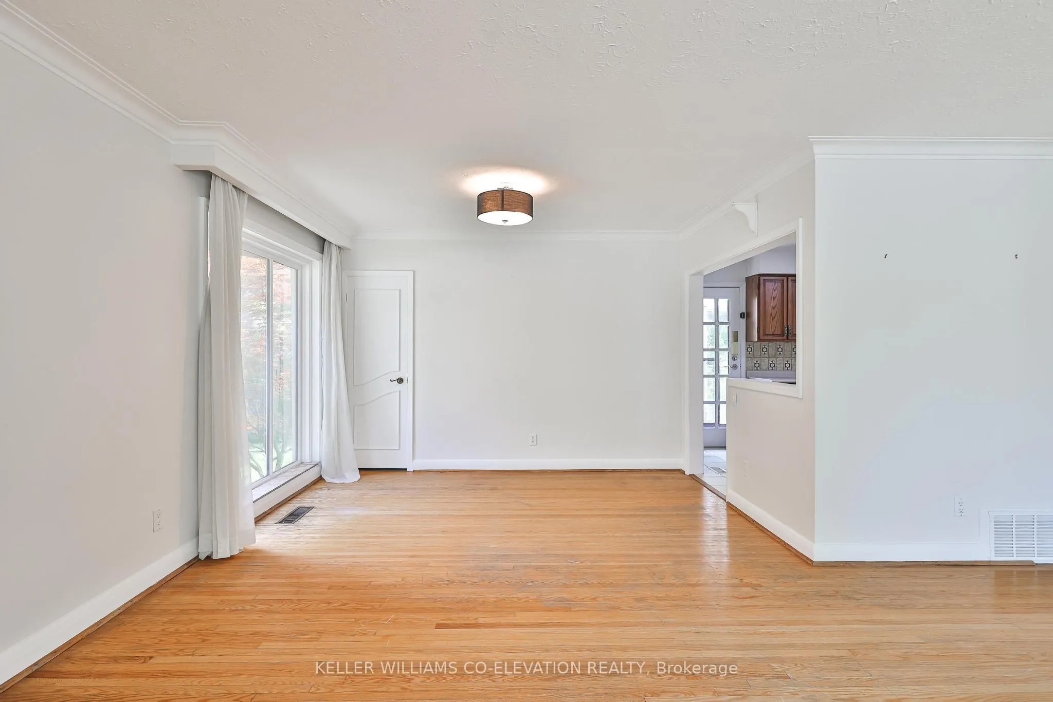 17 Hedges Boulevard