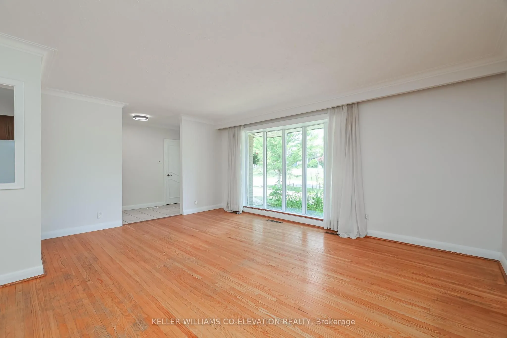 17 Hedges Boulevard