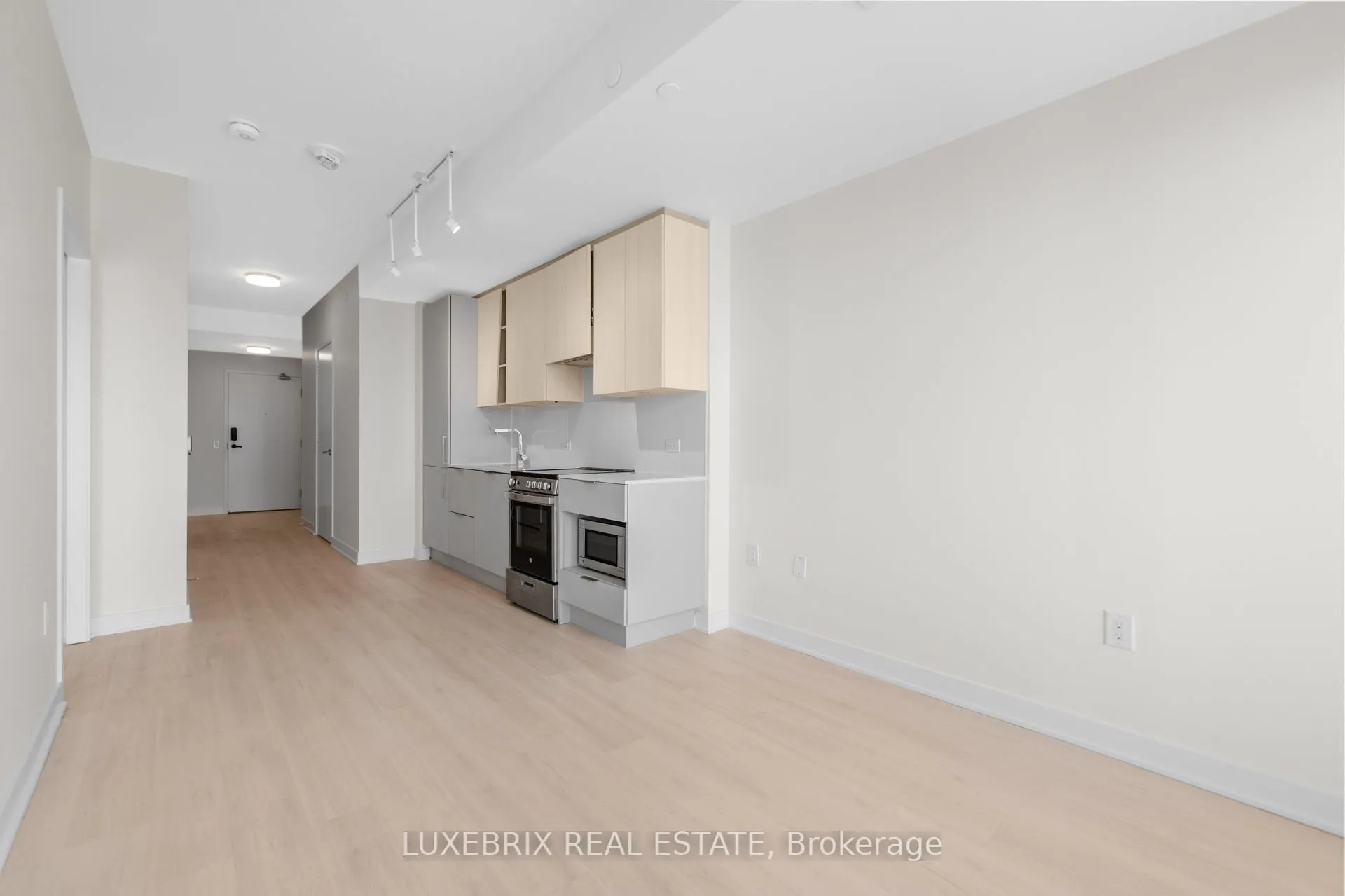 3900 Confederation Parkway, #2112
