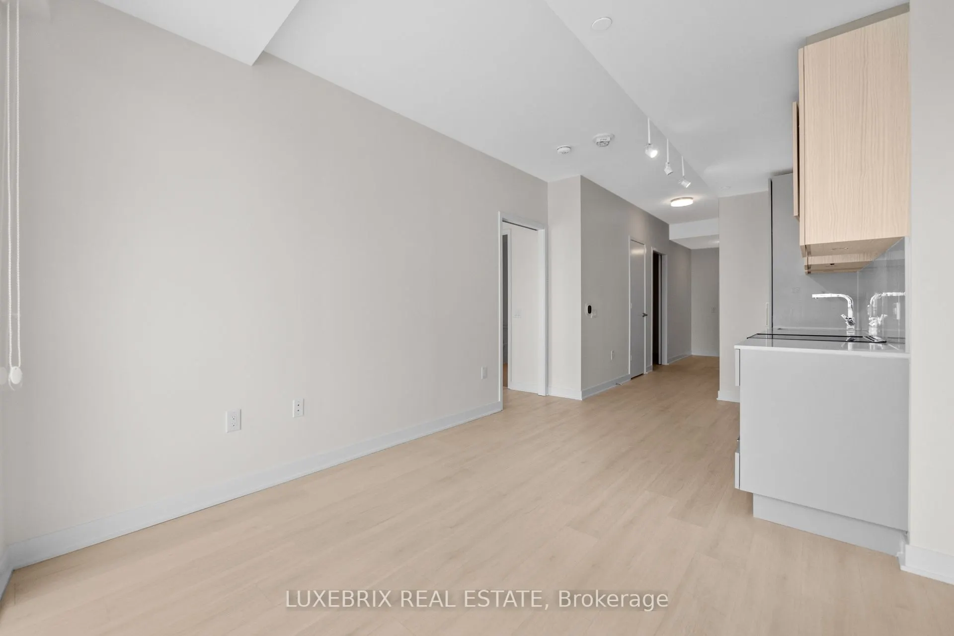 3900 Confederation Parkway, #2112