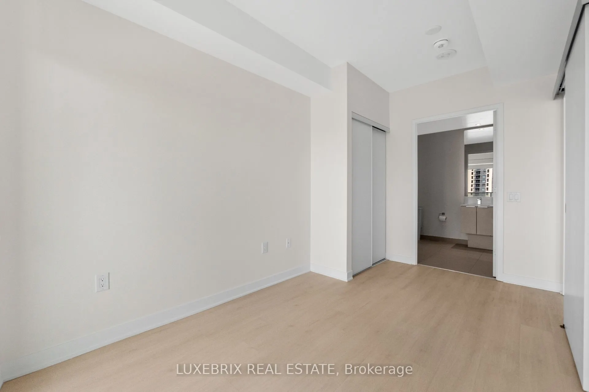3900 Confederation Parkway, #2112
