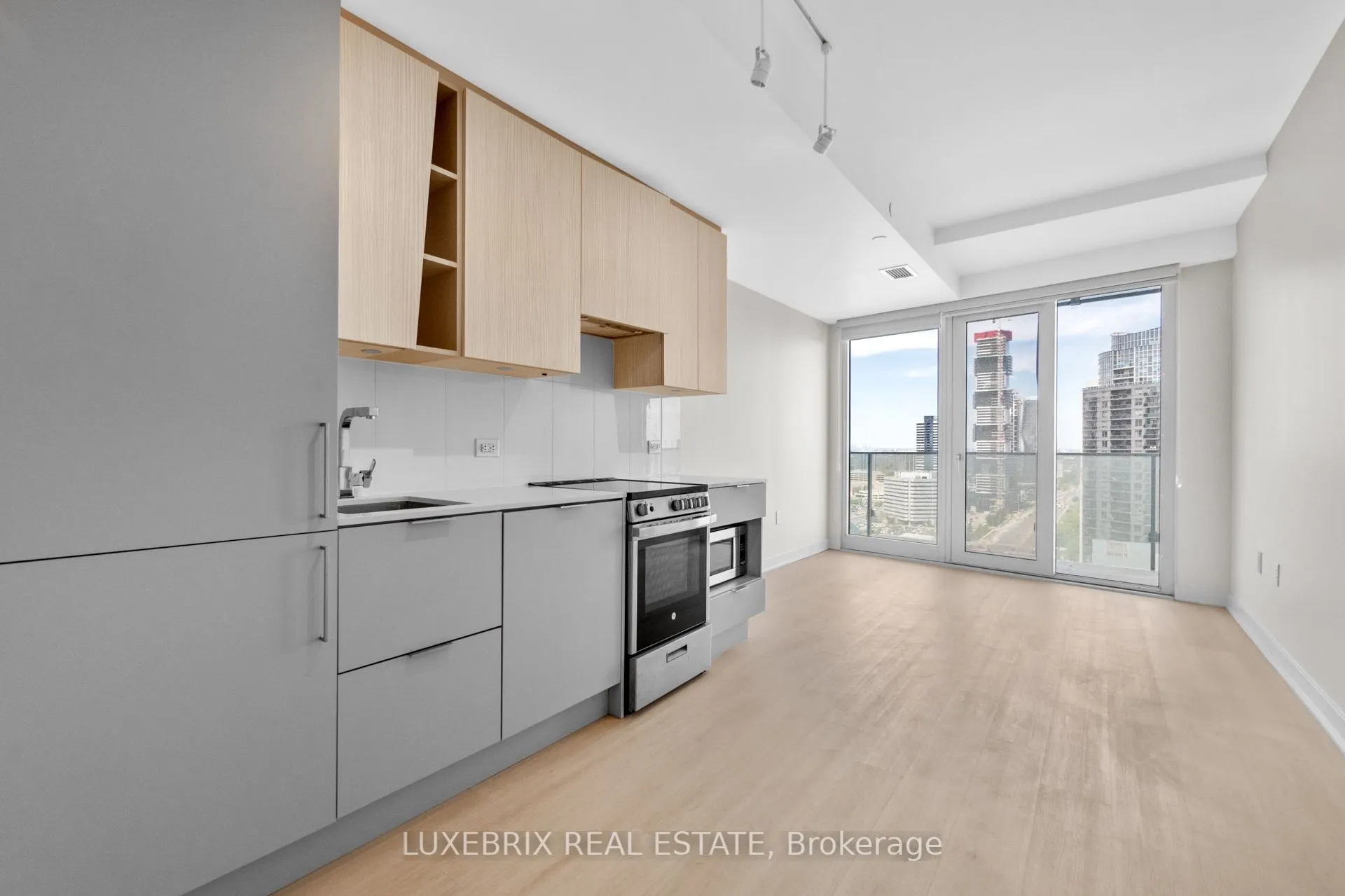 3900 Confederation Parkway, #2112