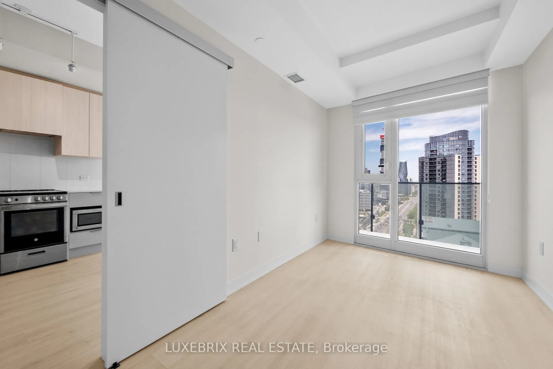 3900 Confederation Parkway, #2112