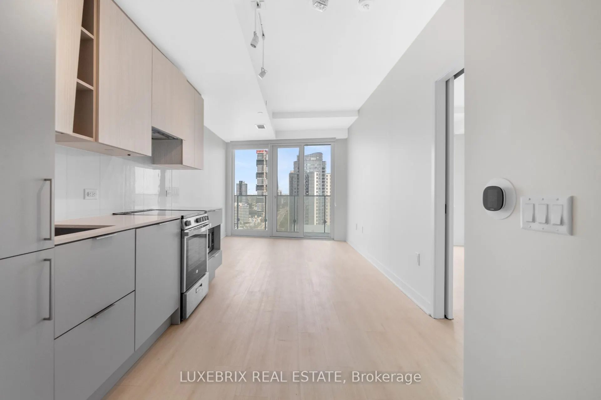 3900 Confederation Parkway, #2112
