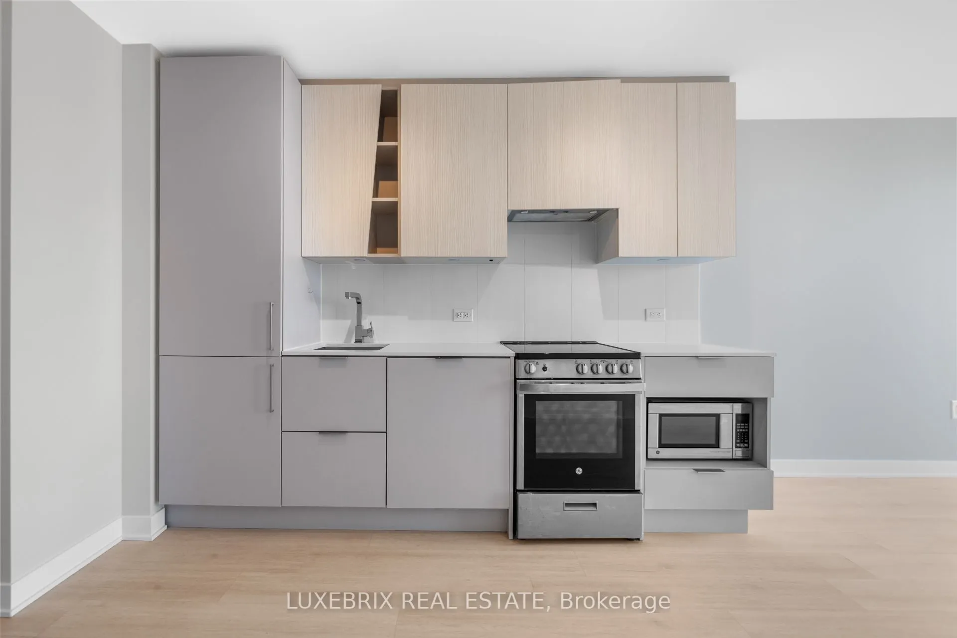 3900 Confederation Parkway, #2112