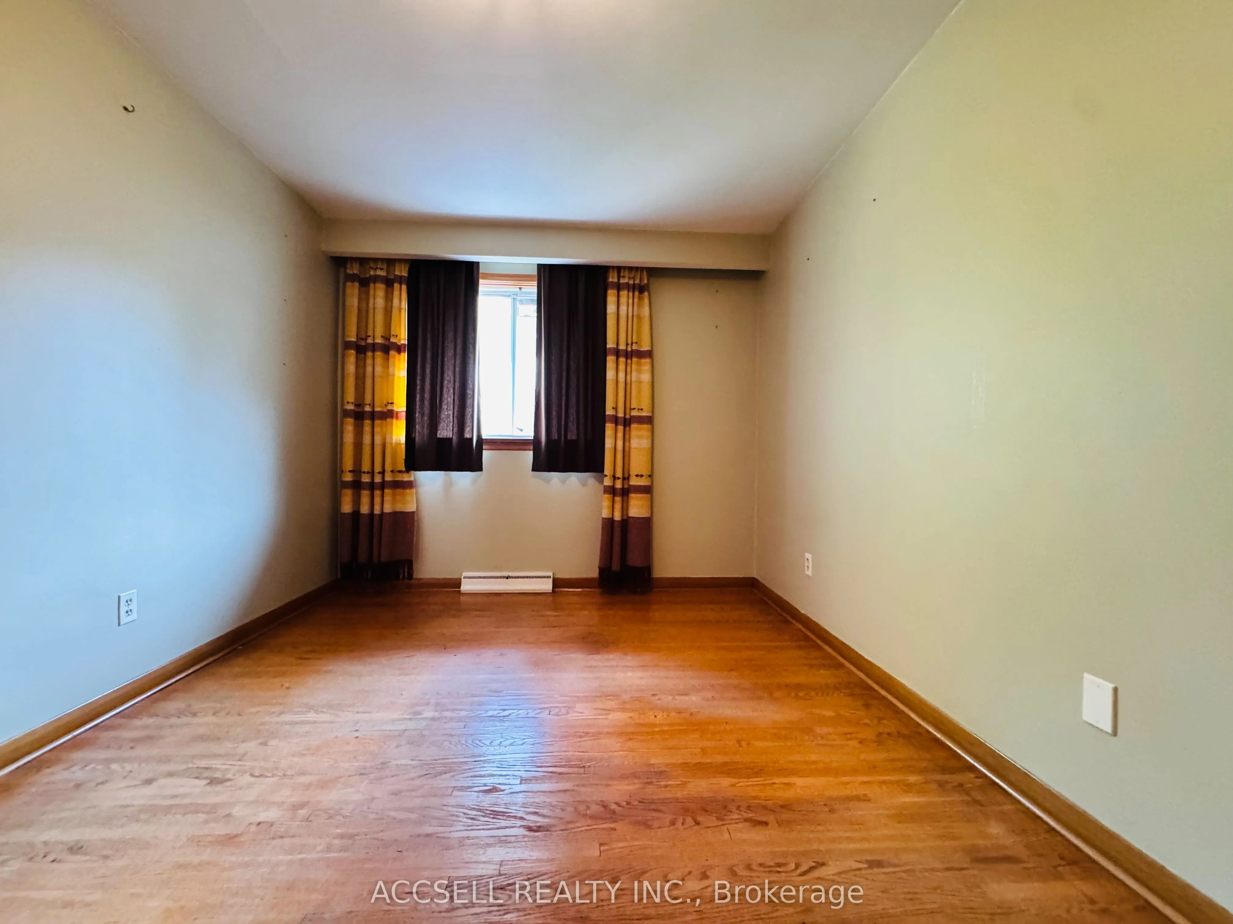 99 Bonnyview Drive