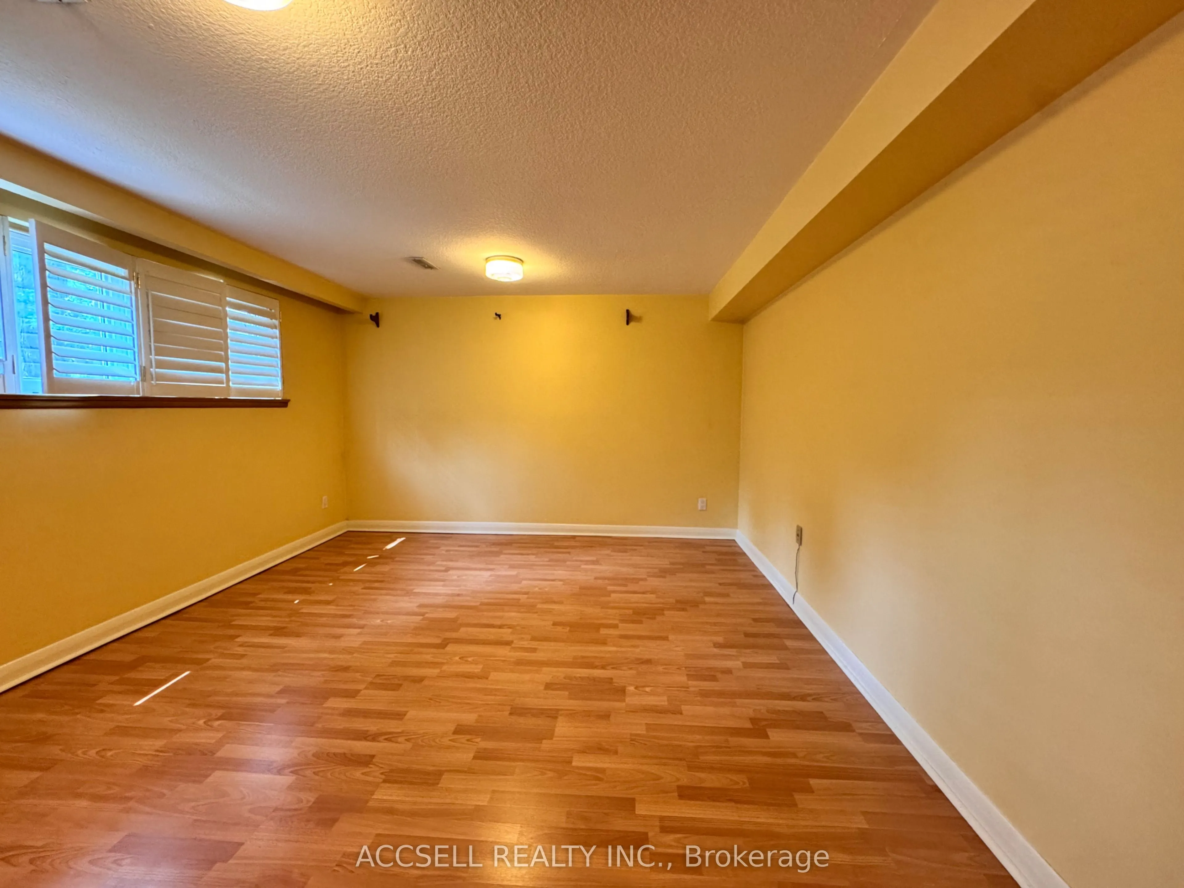 99 Bonnyview Drive