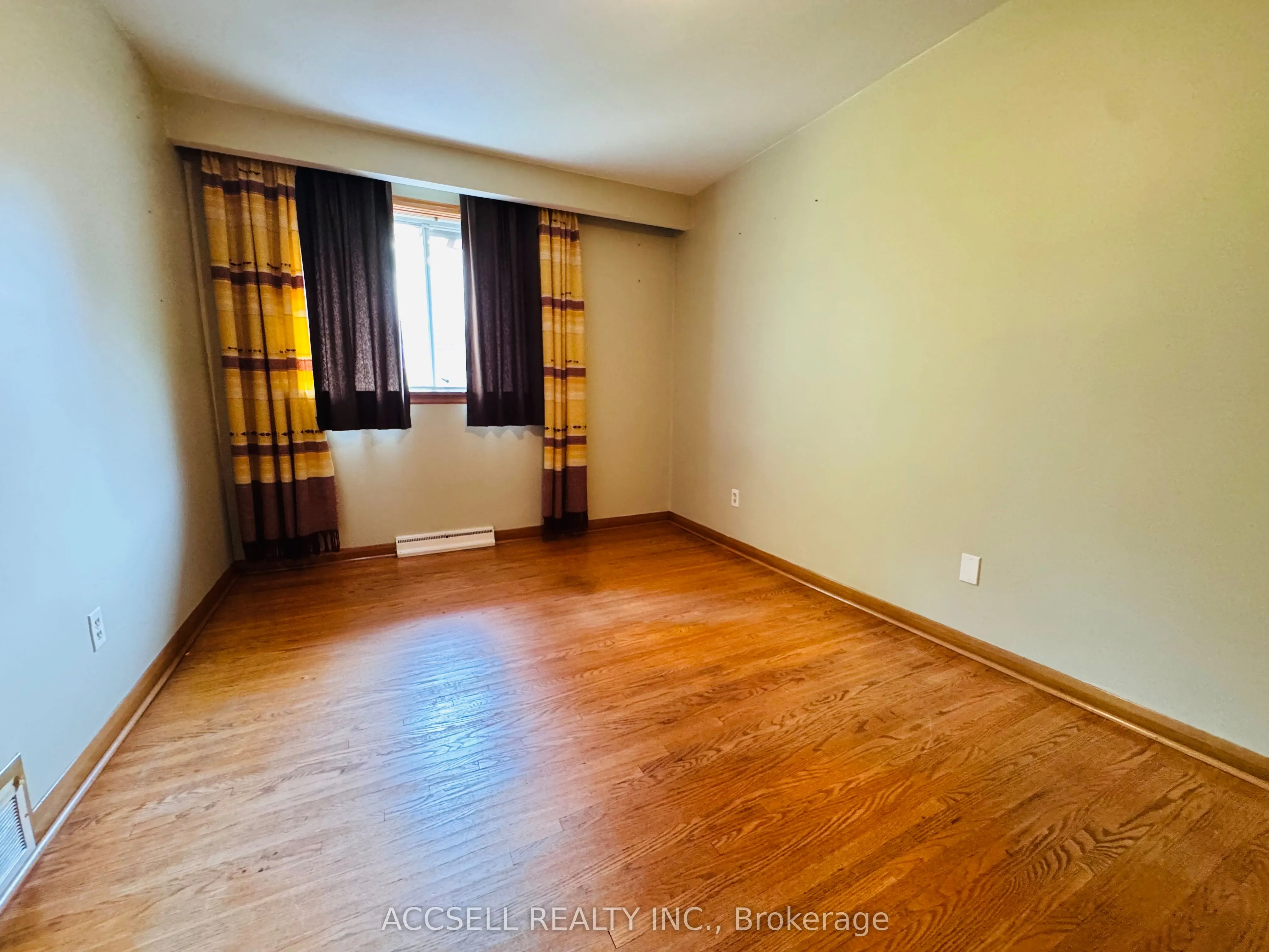 99 Bonnyview Drive