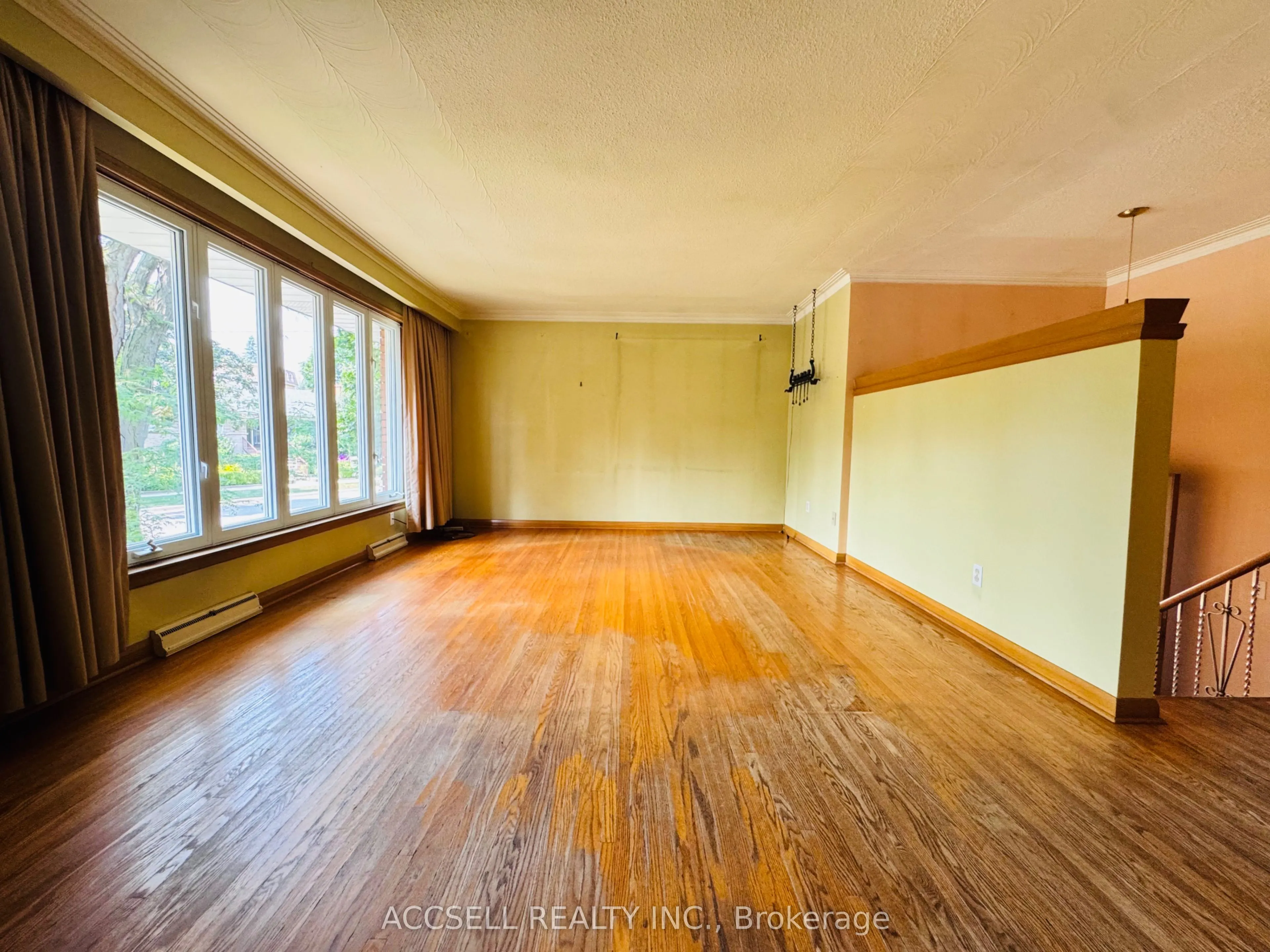 99 Bonnyview Drive