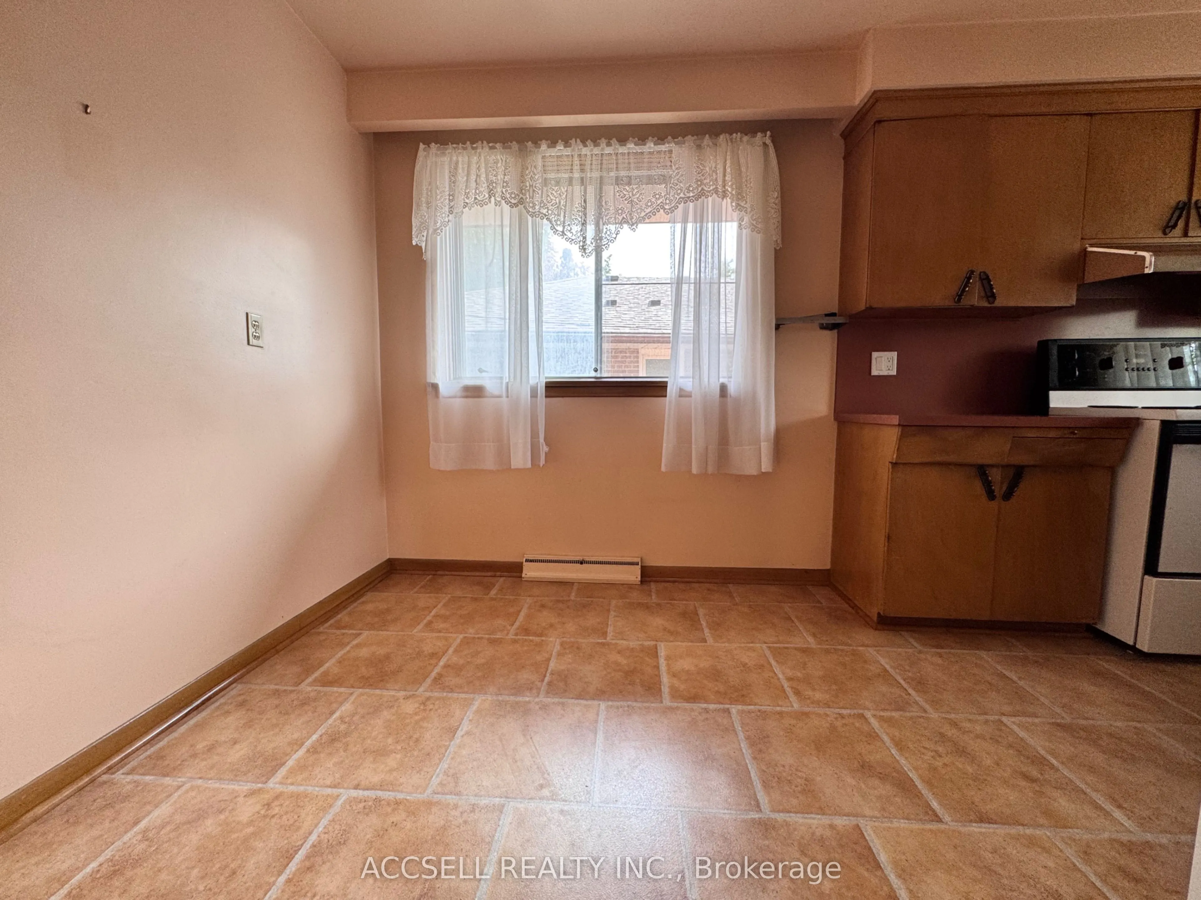 99 Bonnyview Drive