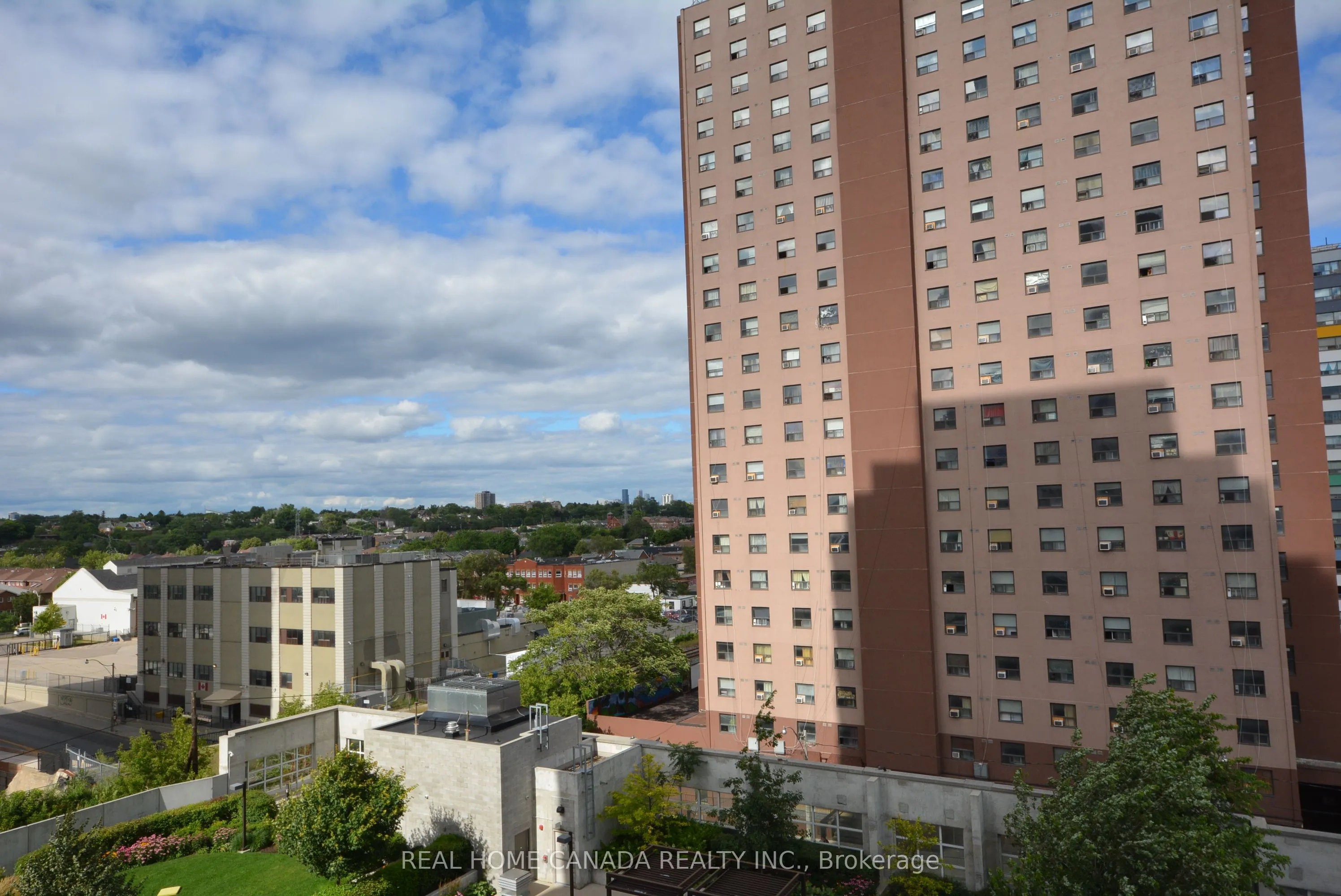 1410 Dupont Street, #804