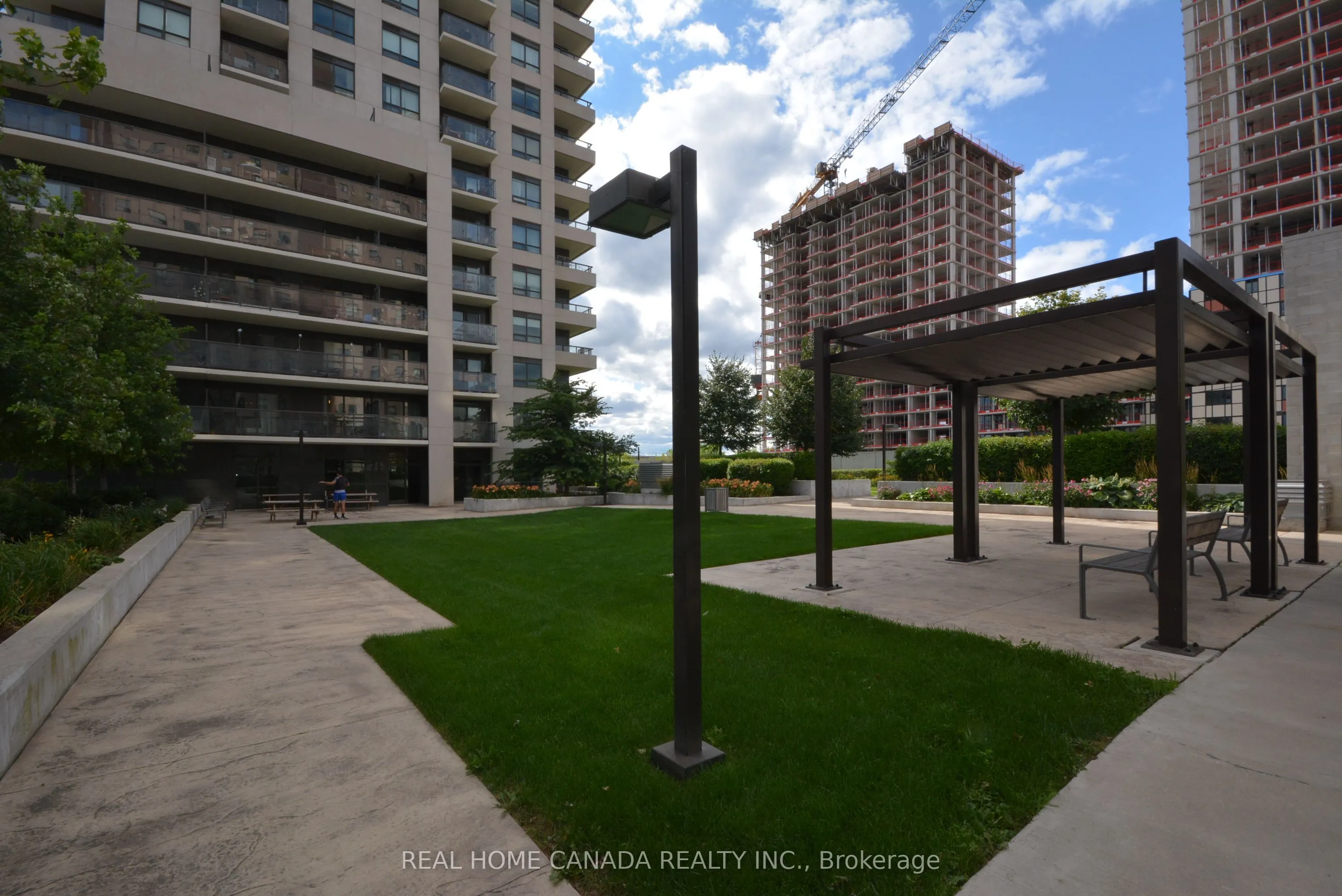 1410 Dupont Street, #804
