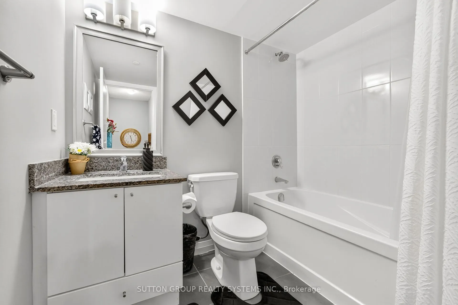 55 Eglinton Avenue W, #104
