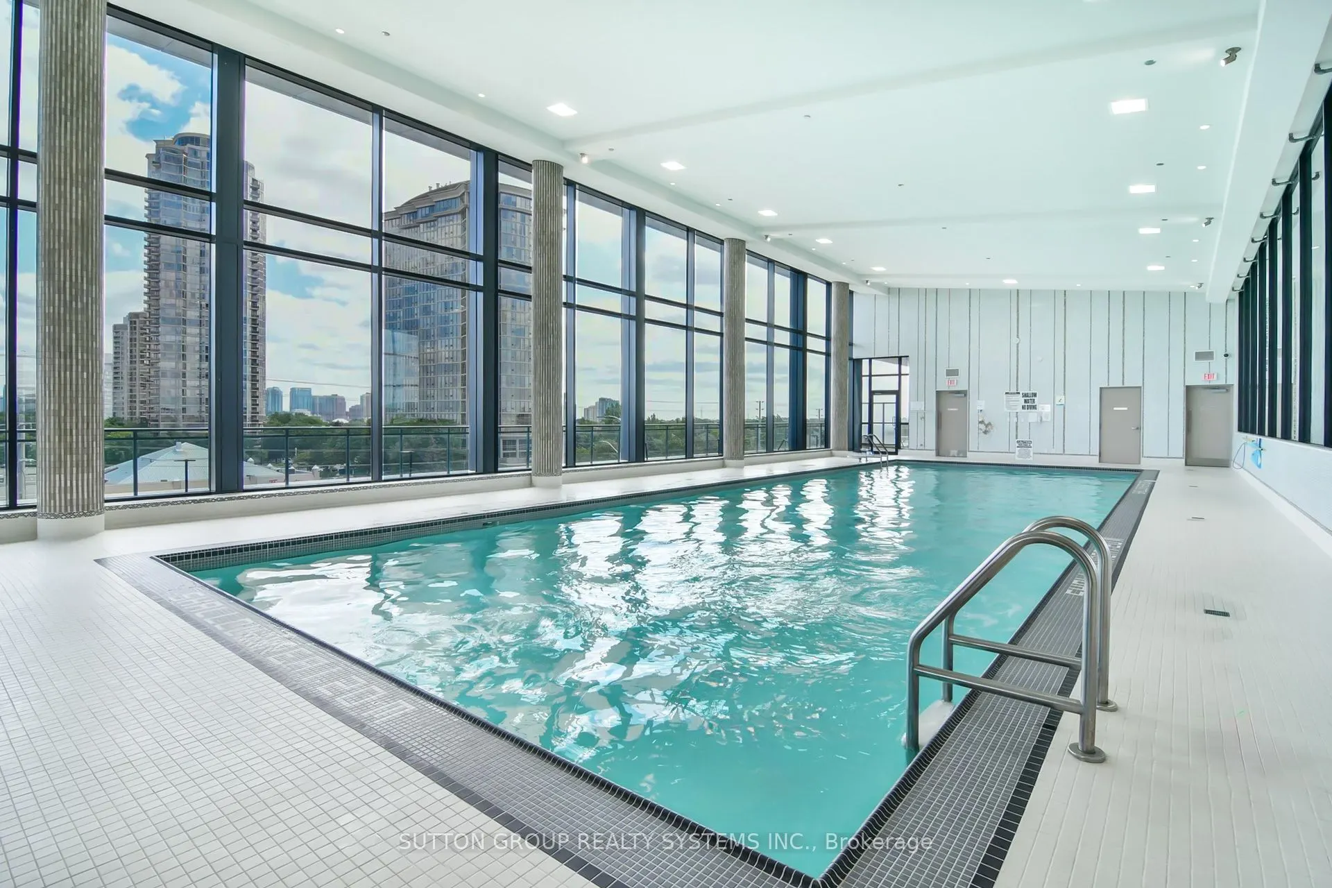 55 Eglinton Avenue W, #104