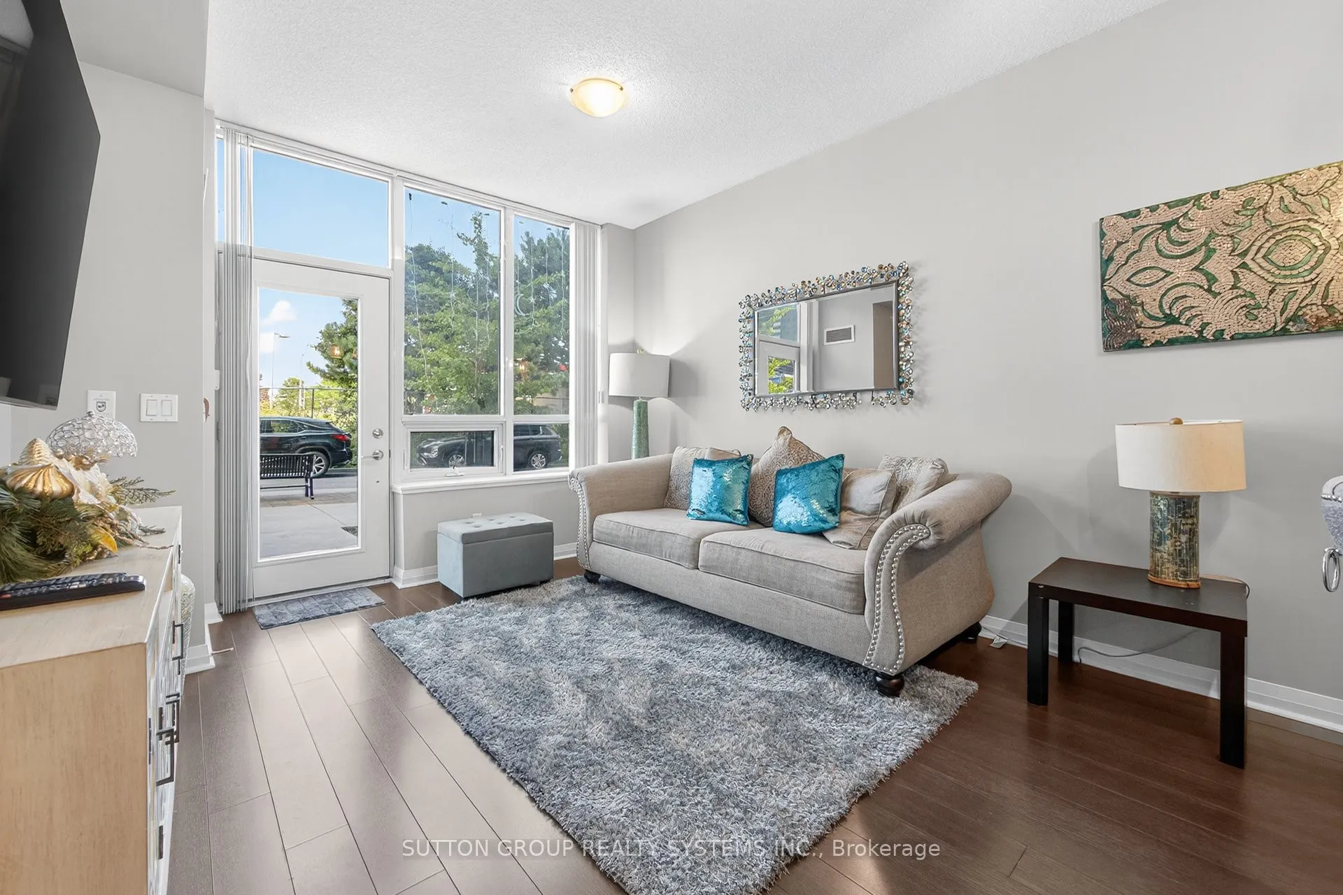 55 Eglinton Avenue W, #104