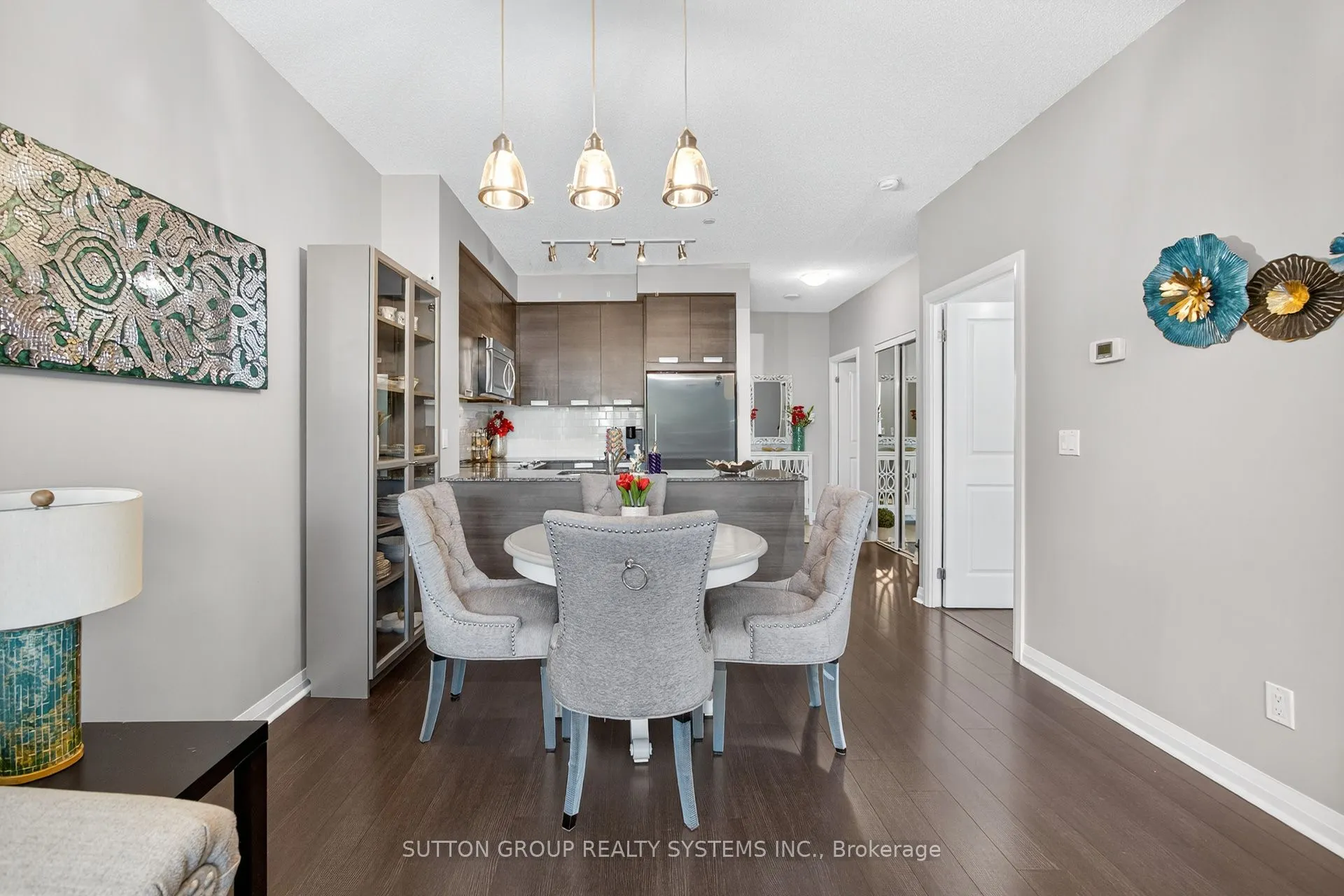 55 Eglinton Avenue W, #104