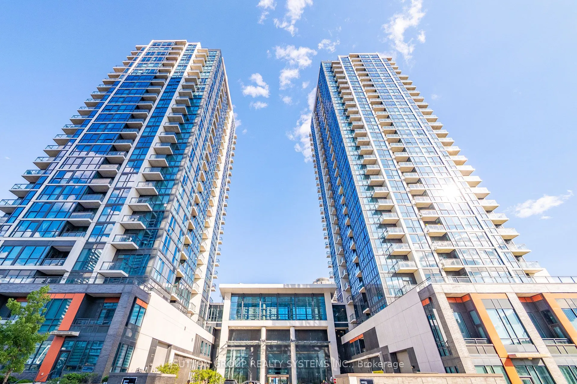 55 Eglinton Avenue W, #104