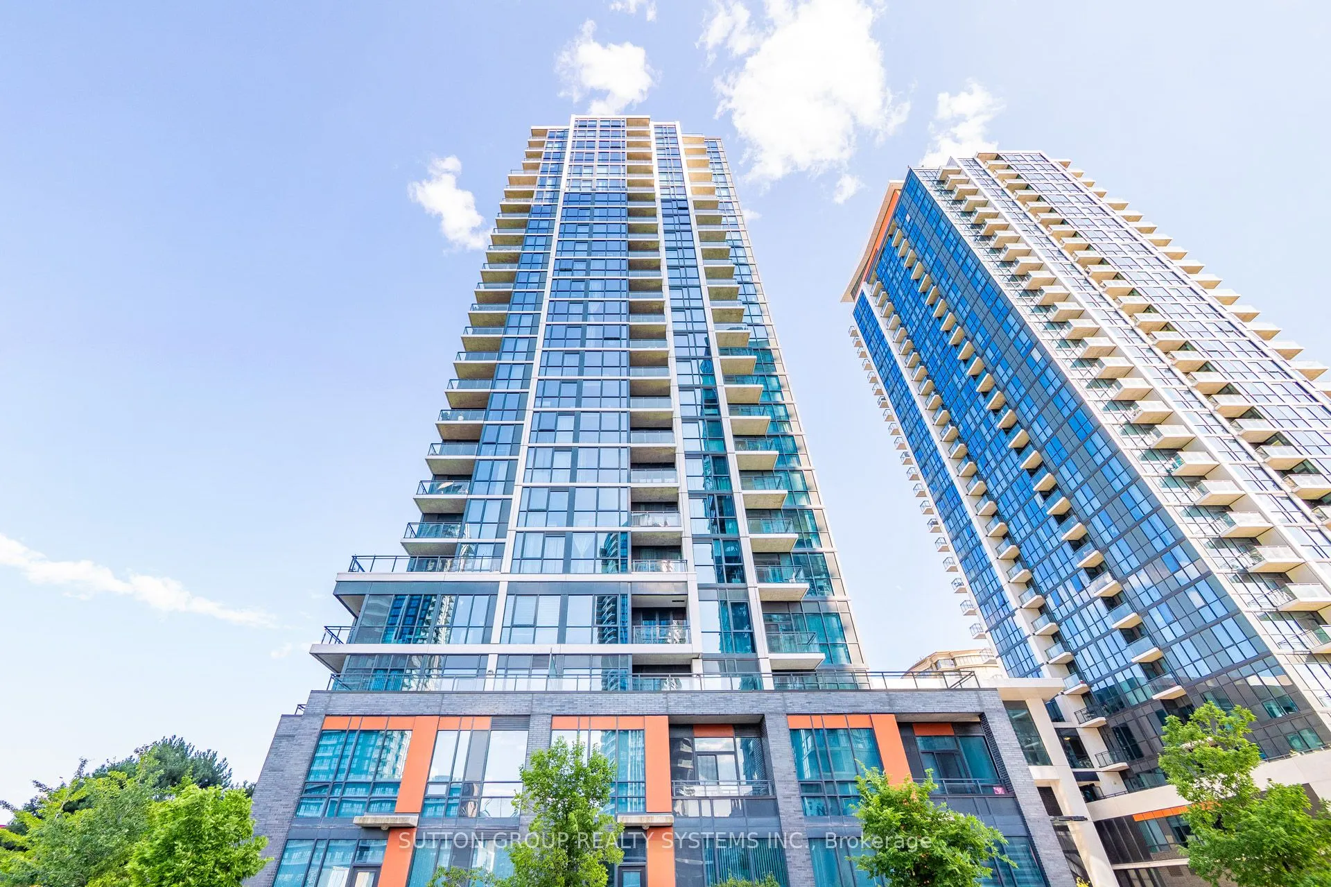 55 Eglinton Avenue W, #104