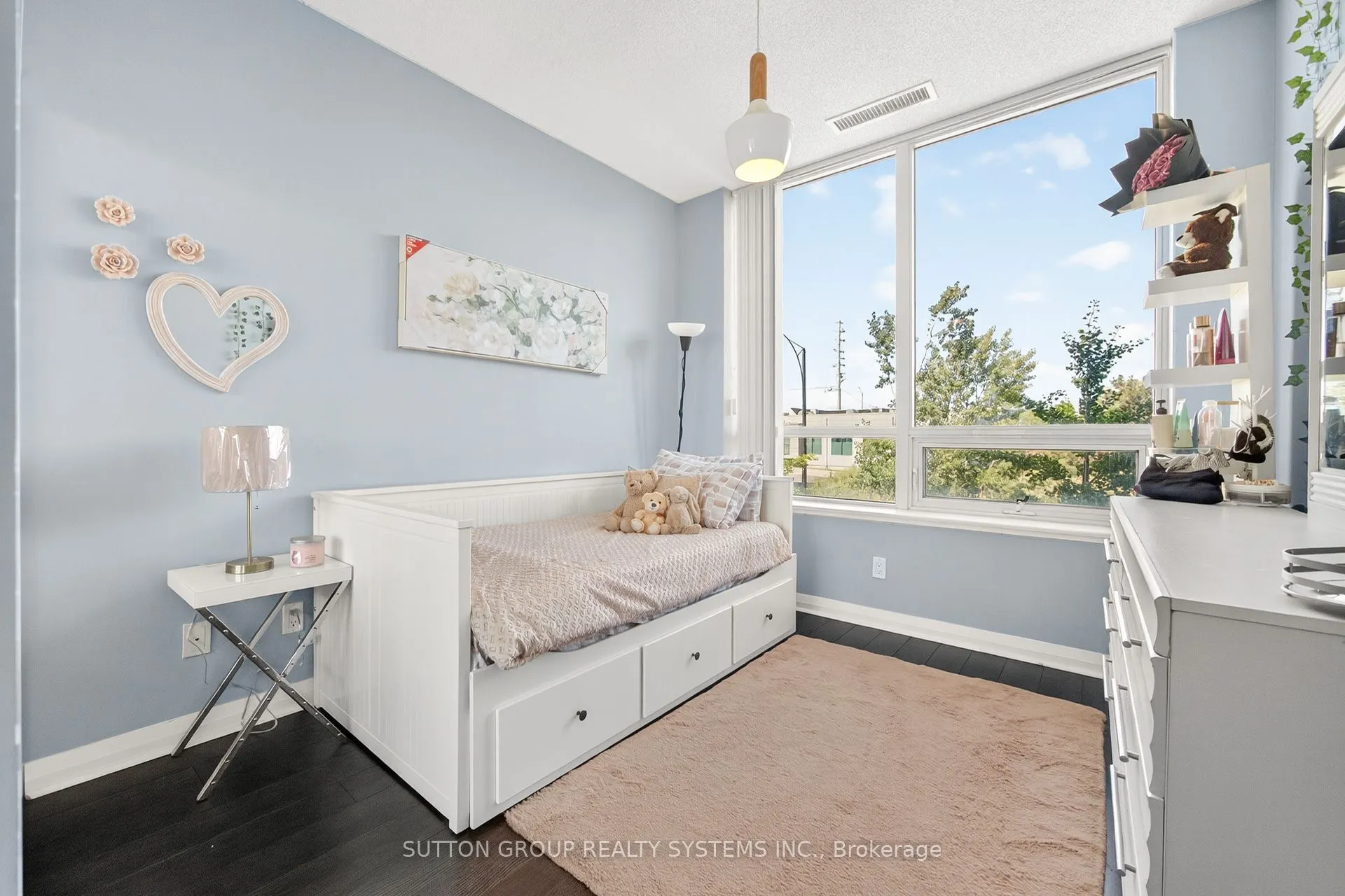 55 Eglinton Avenue W, #104