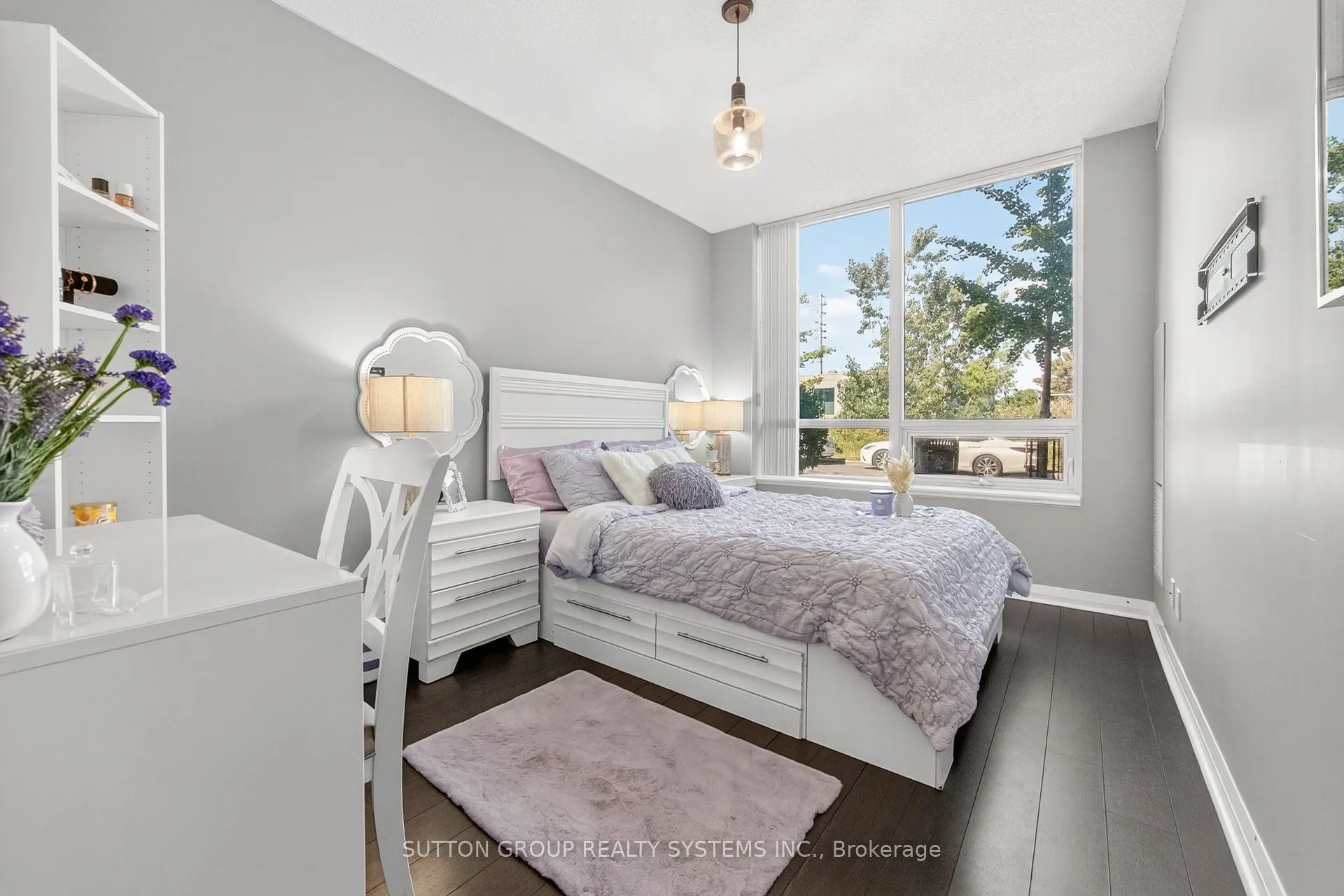55 Eglinton Avenue W, #104