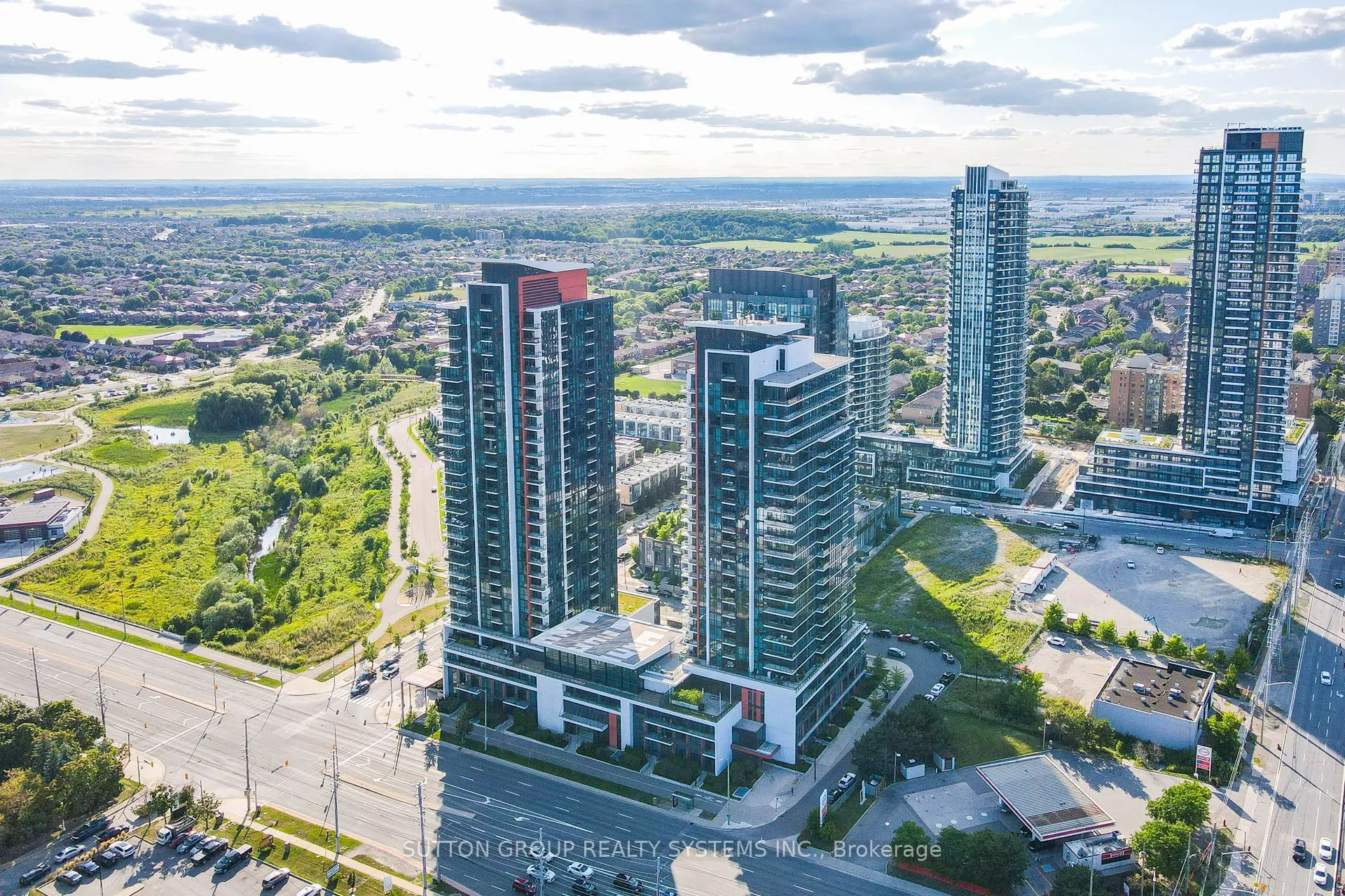 55 Eglinton Avenue W, #104