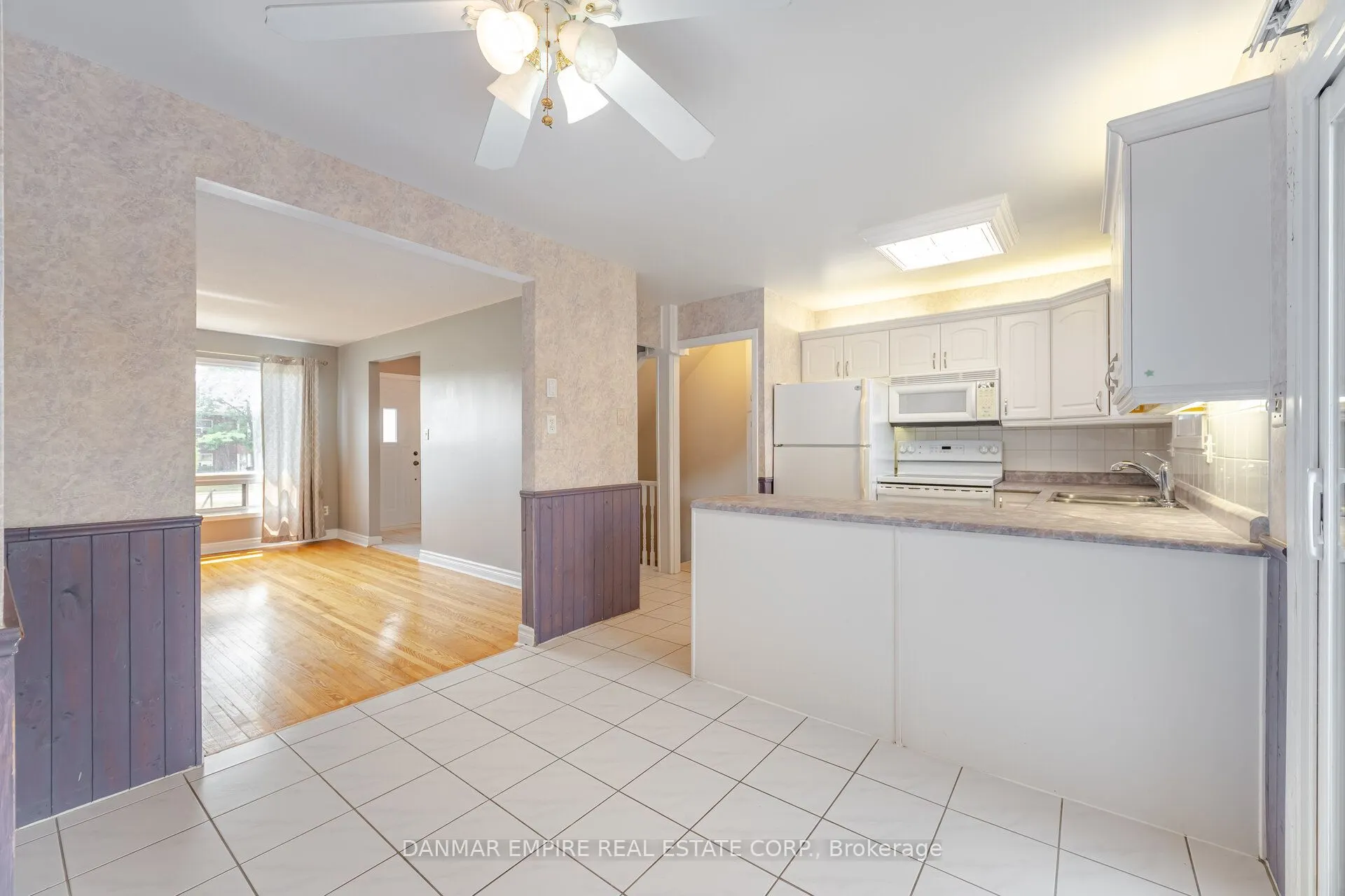 20 Mountainview Road S, #32