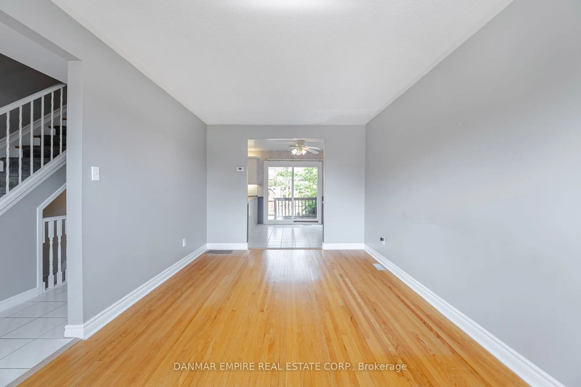 20 Mountainview Road S, #32