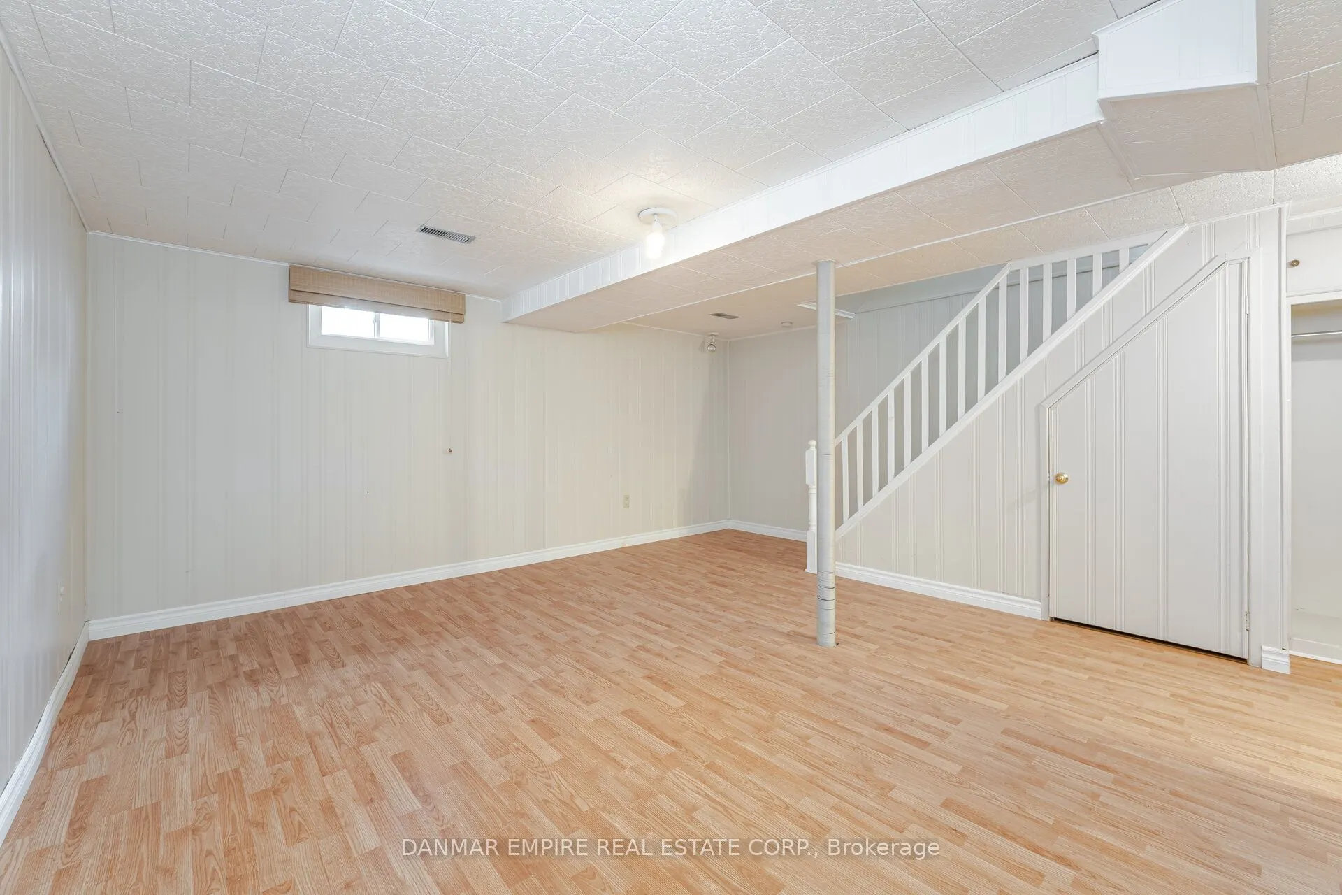 20 Mountainview Road S, #32