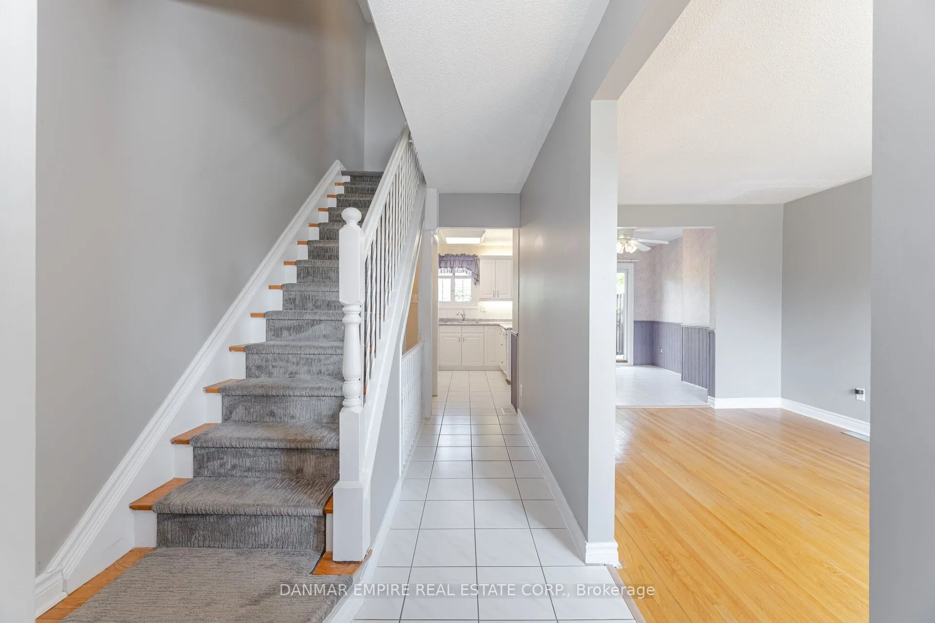 20 Mountainview Road S, #32