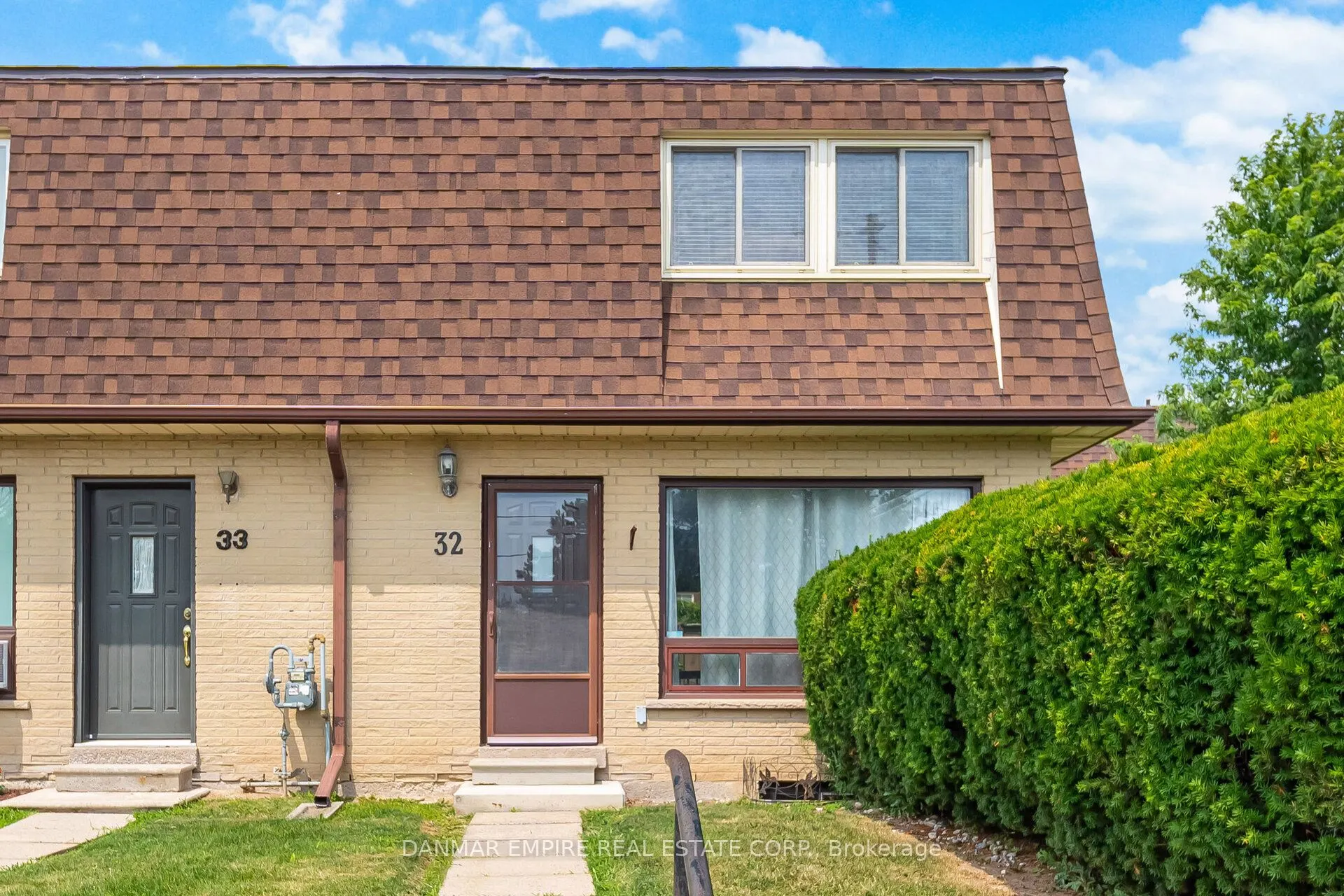 20 Mountainview Road S, #32