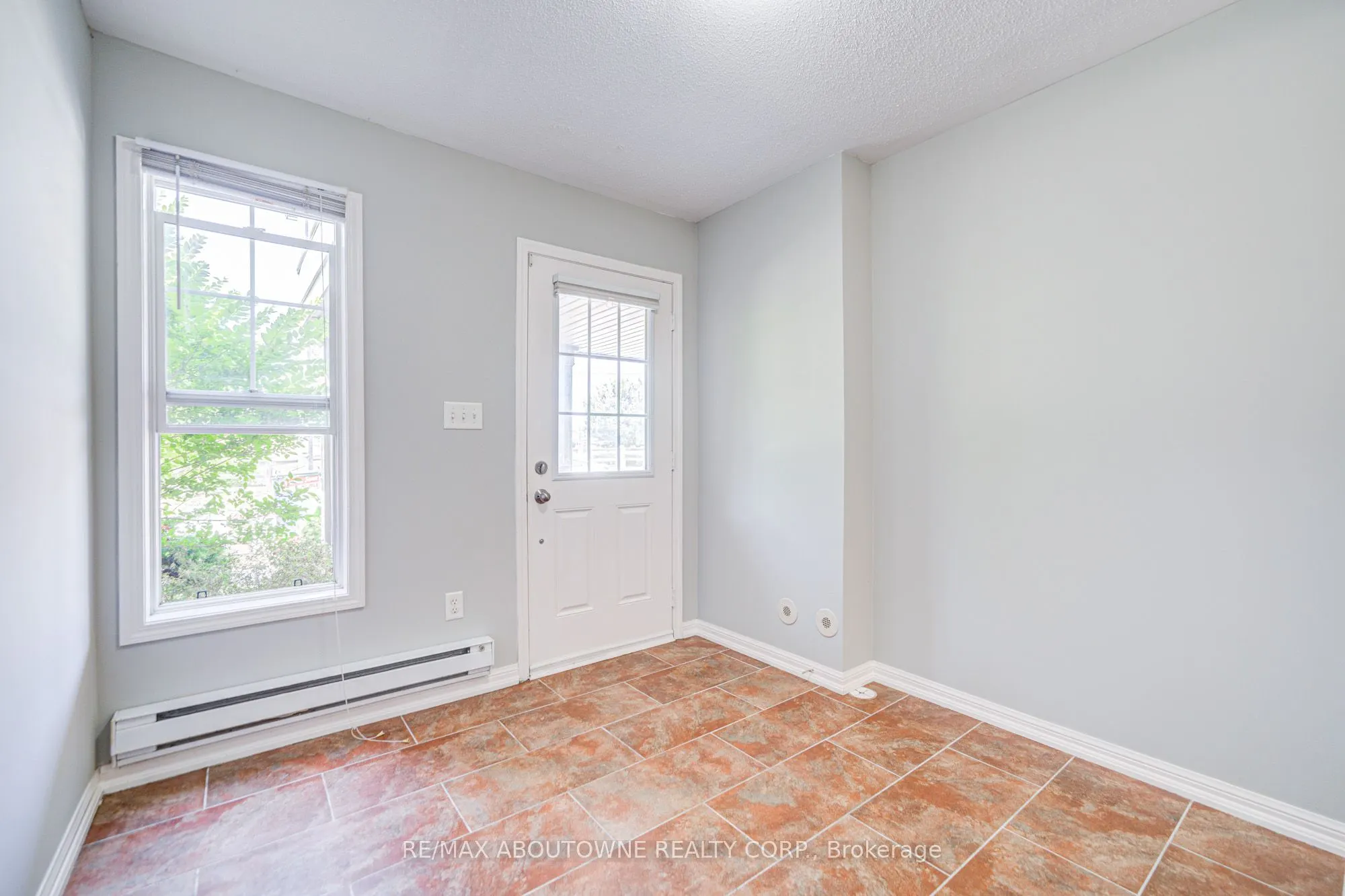 3127 STORNOWAY Circle