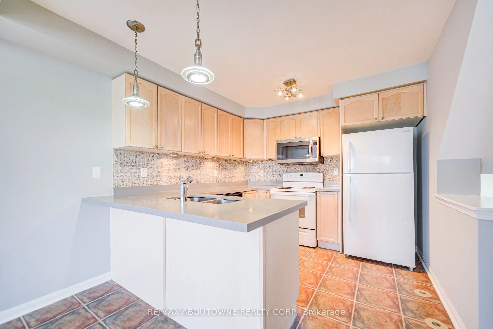 3127 STORNOWAY Circle