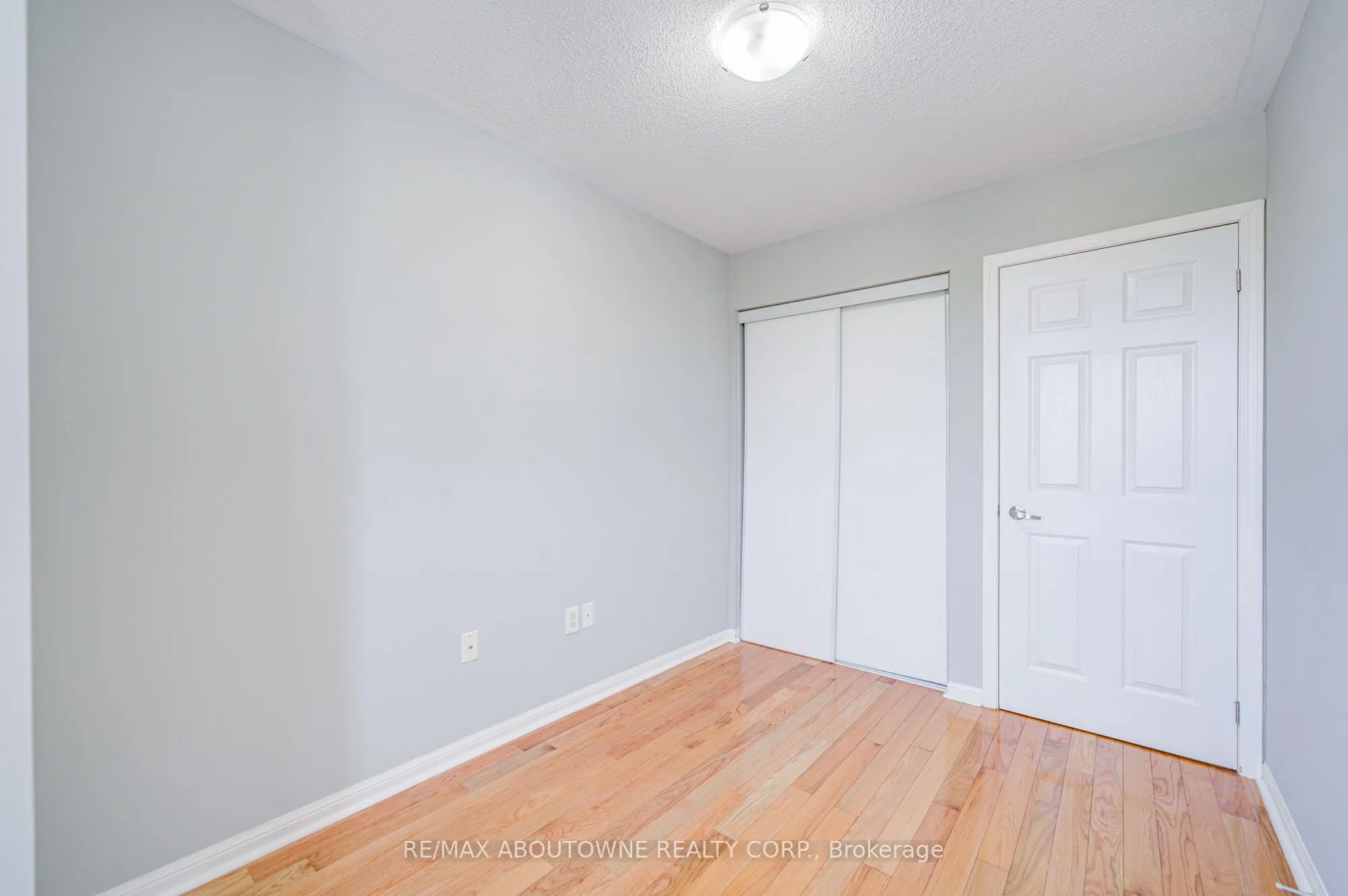 3127 STORNOWAY Circle