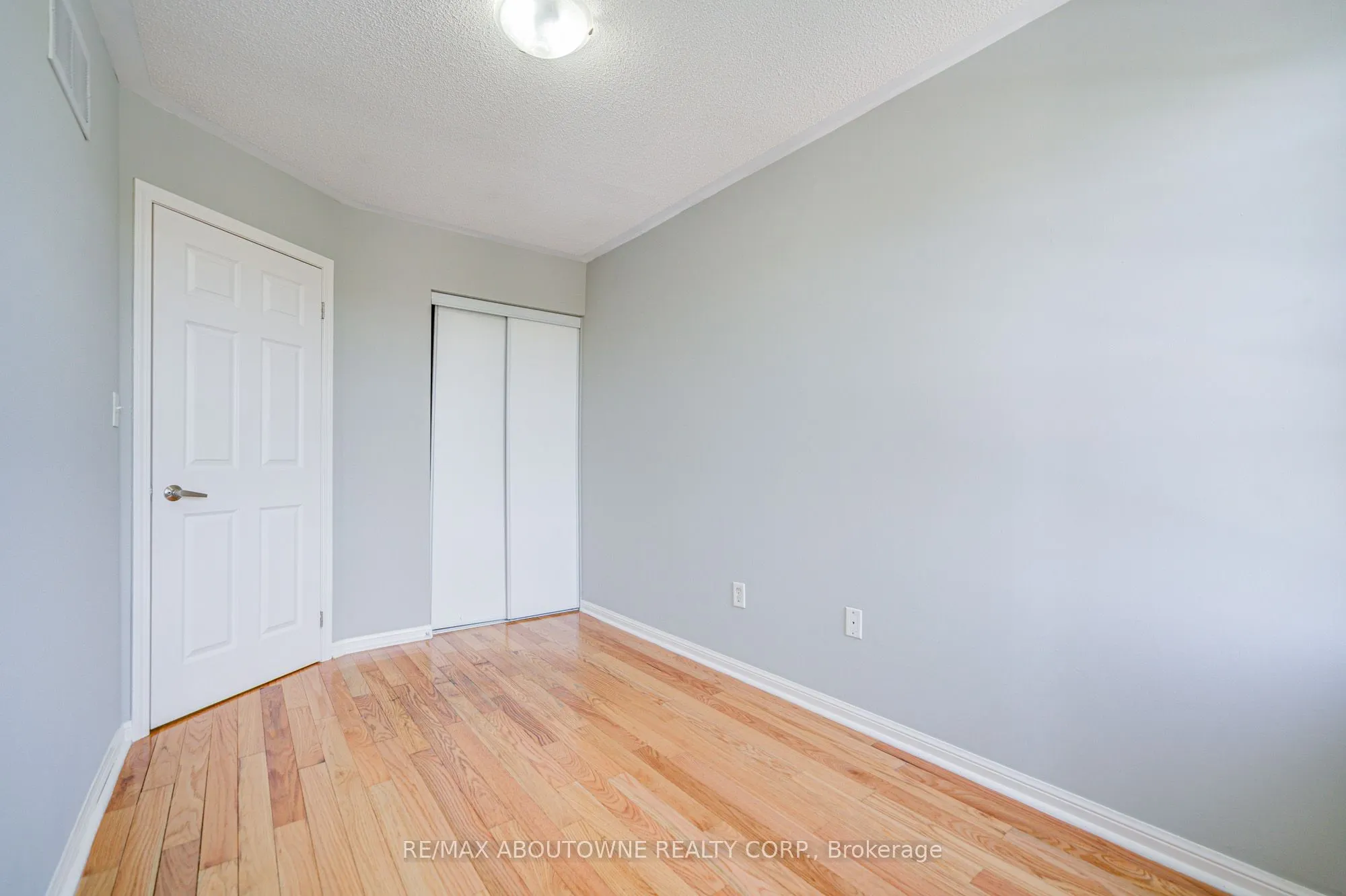3127 STORNOWAY Circle