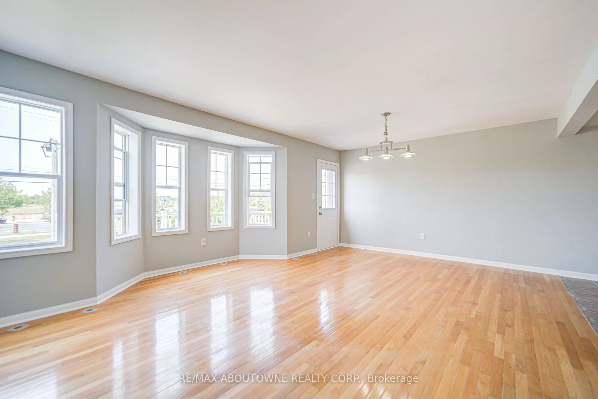 3127 STORNOWAY Circle