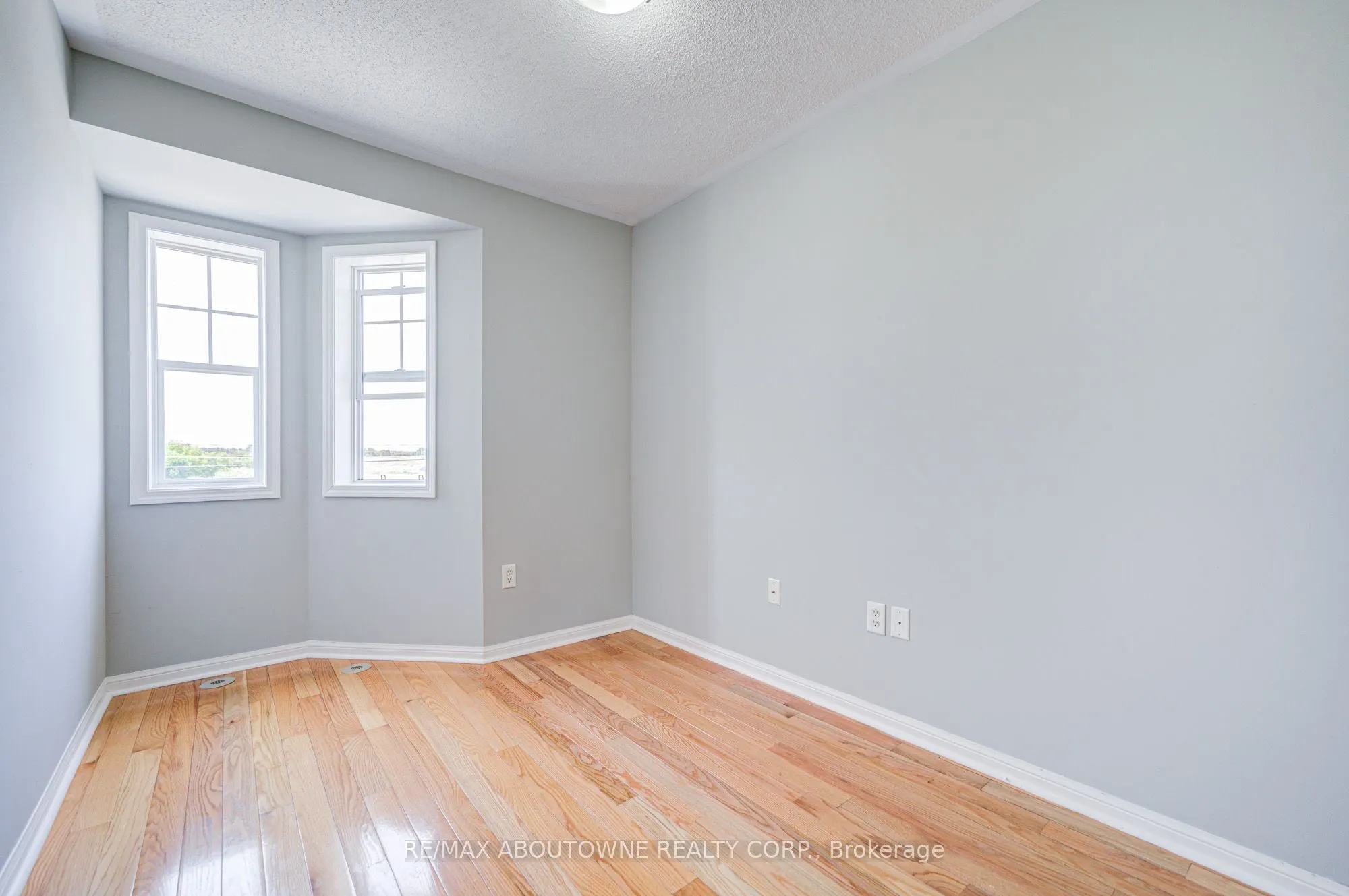 3127 STORNOWAY Circle