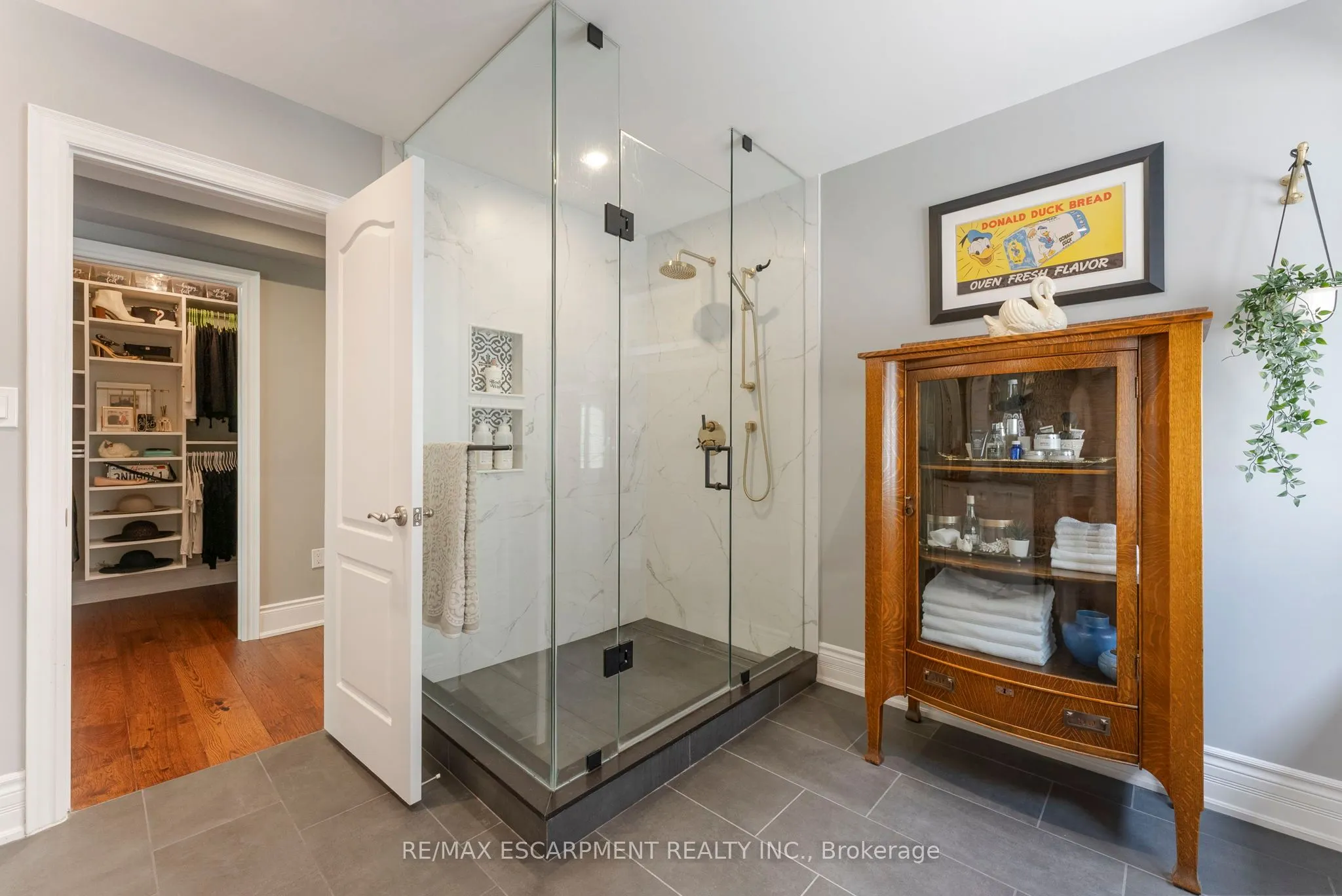 3143 Watercliffe Court
