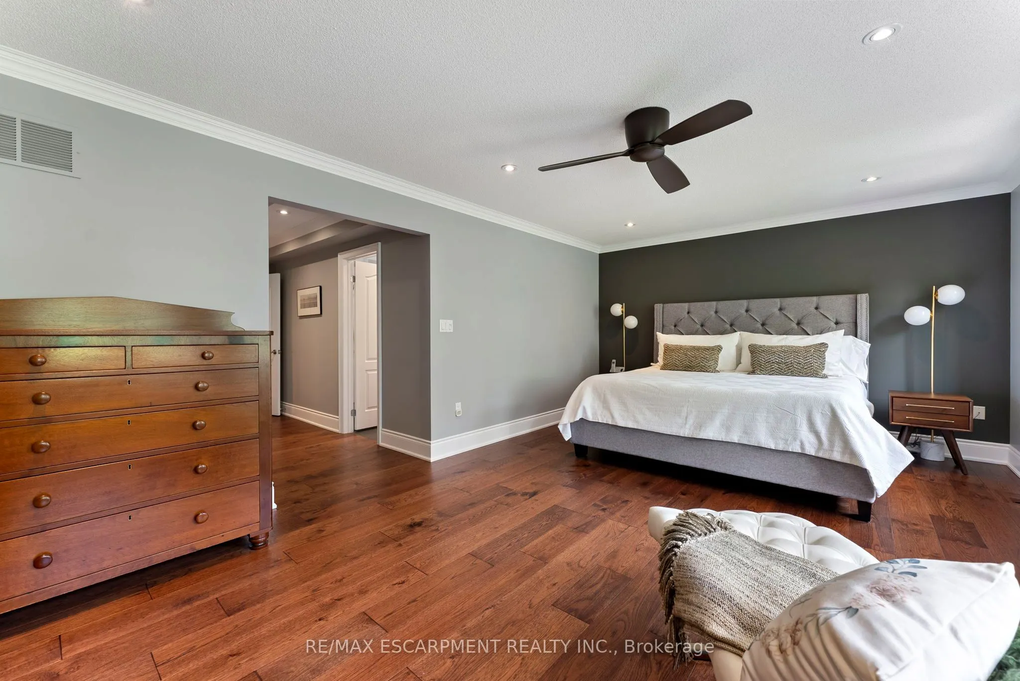 3143 Watercliffe Court