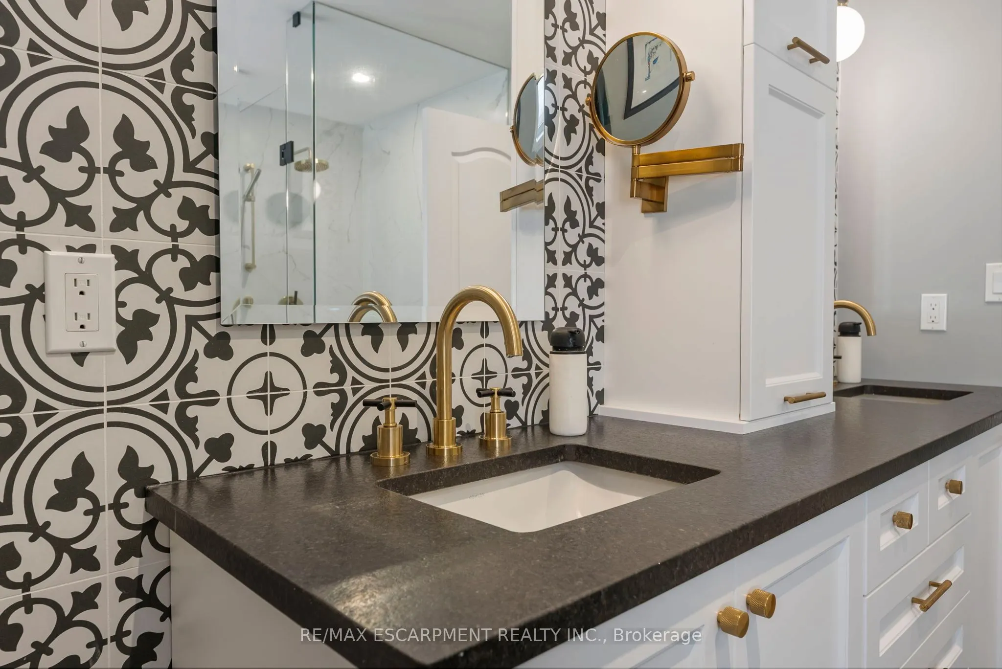 3143 Watercliffe Court