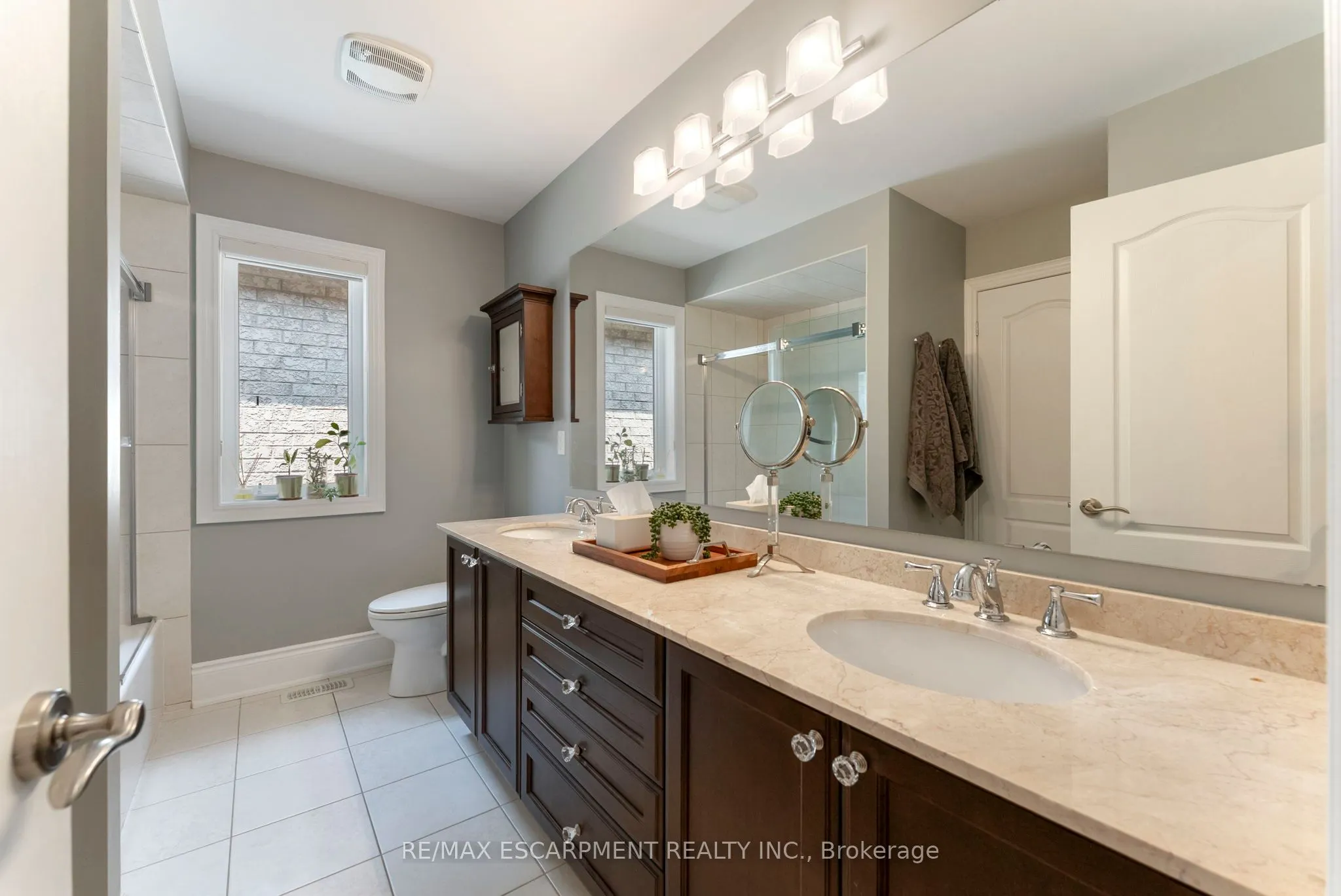 3143 Watercliffe Court