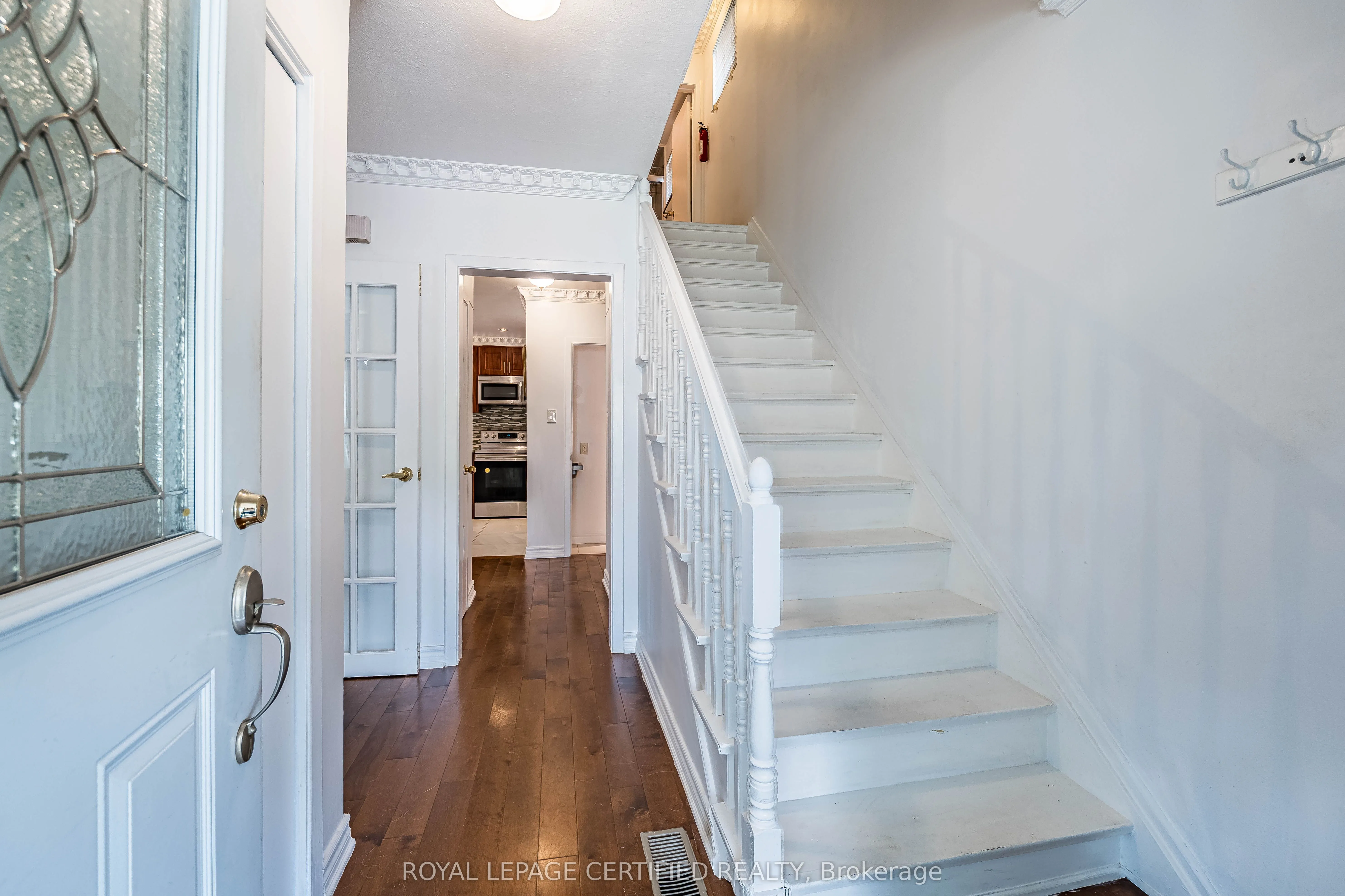125 Mcmurchy Avenue S