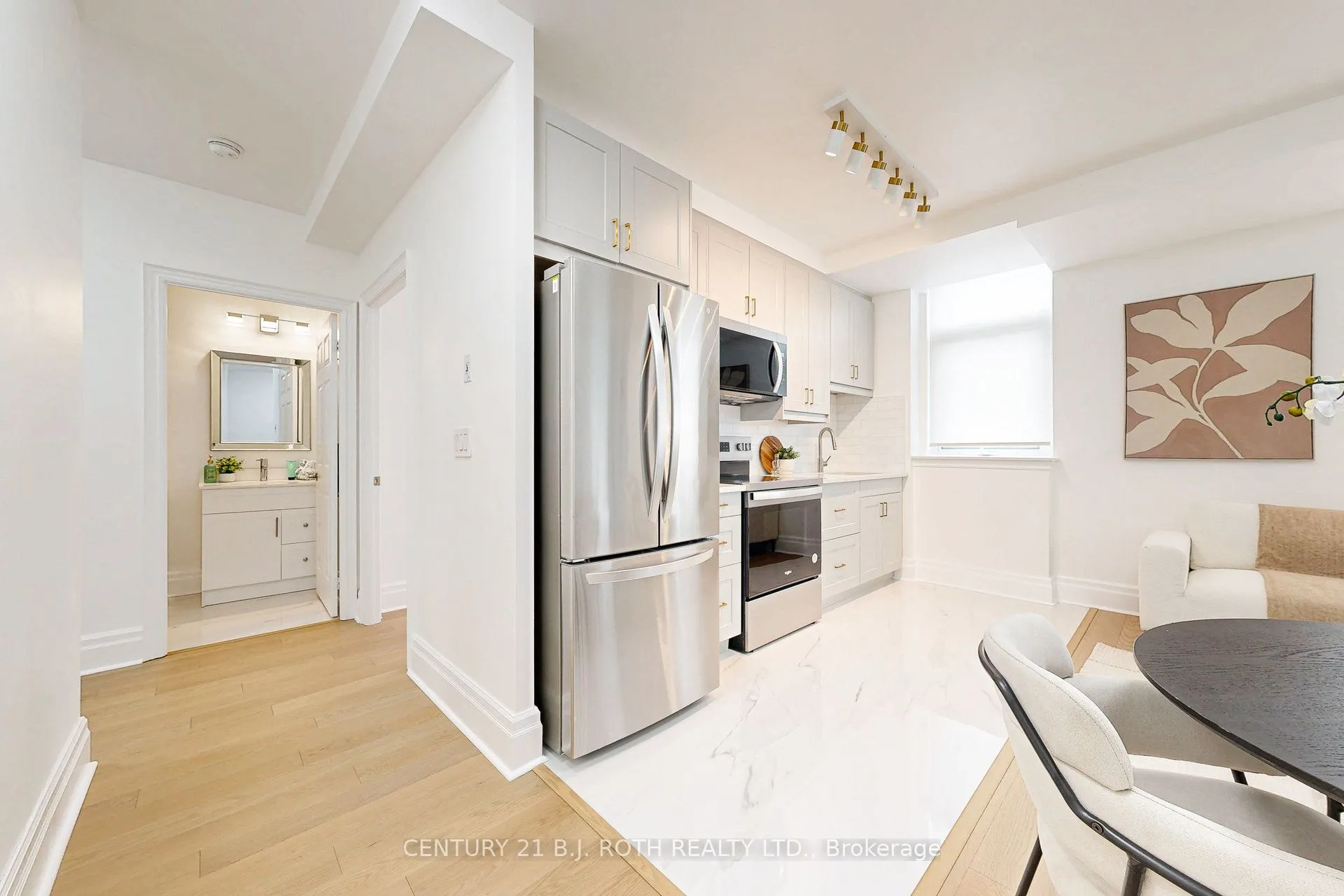 1135 Royal York Road, #318