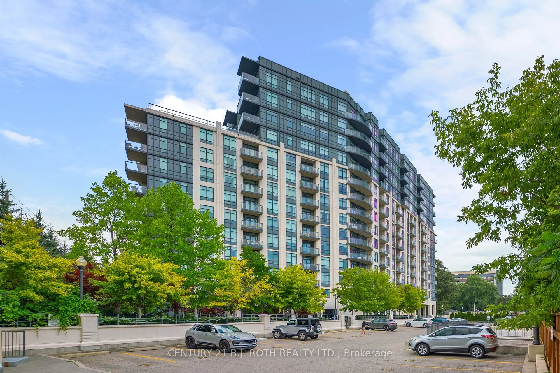 1135 Royal York Road, #318