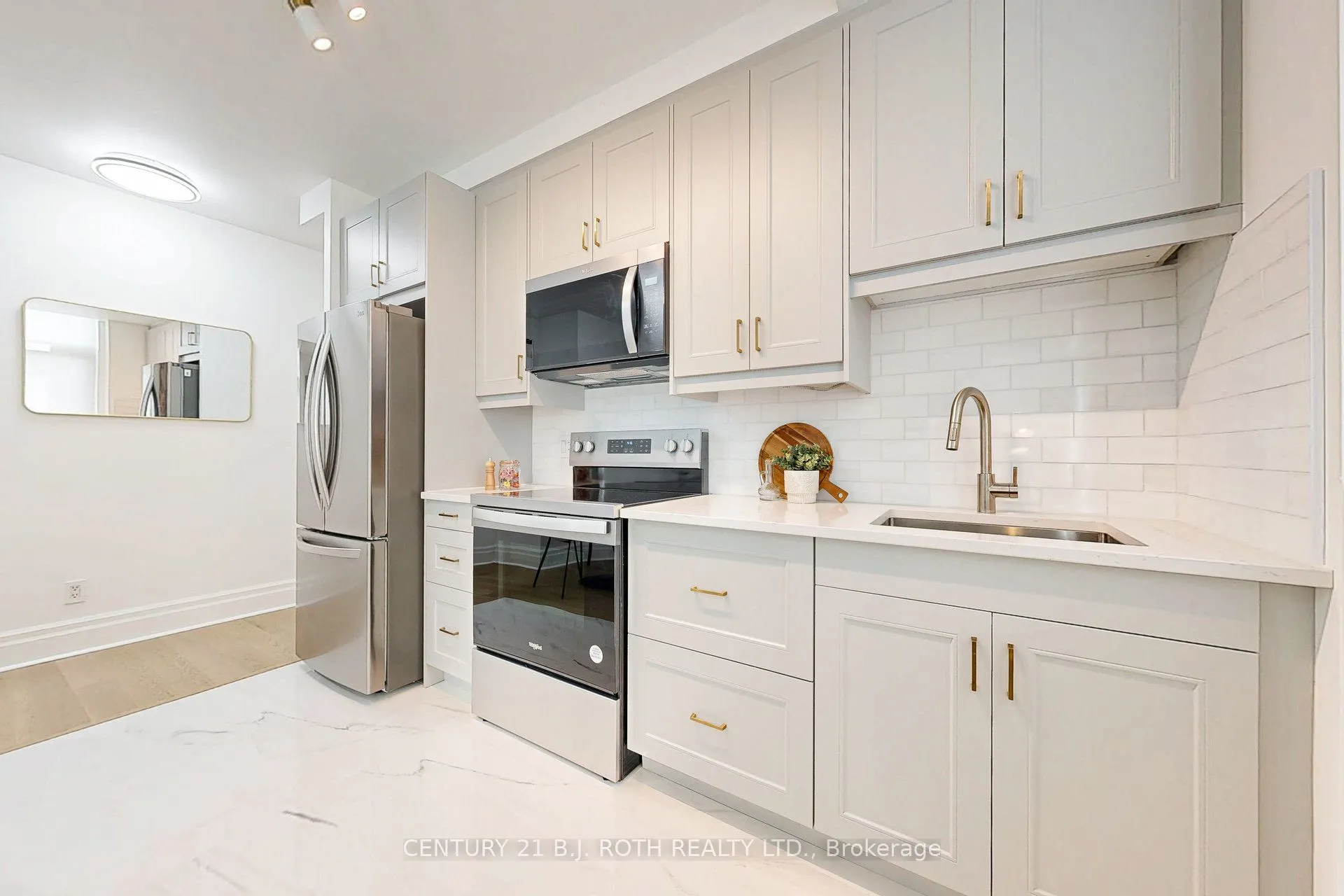 1135 Royal York Road, #318