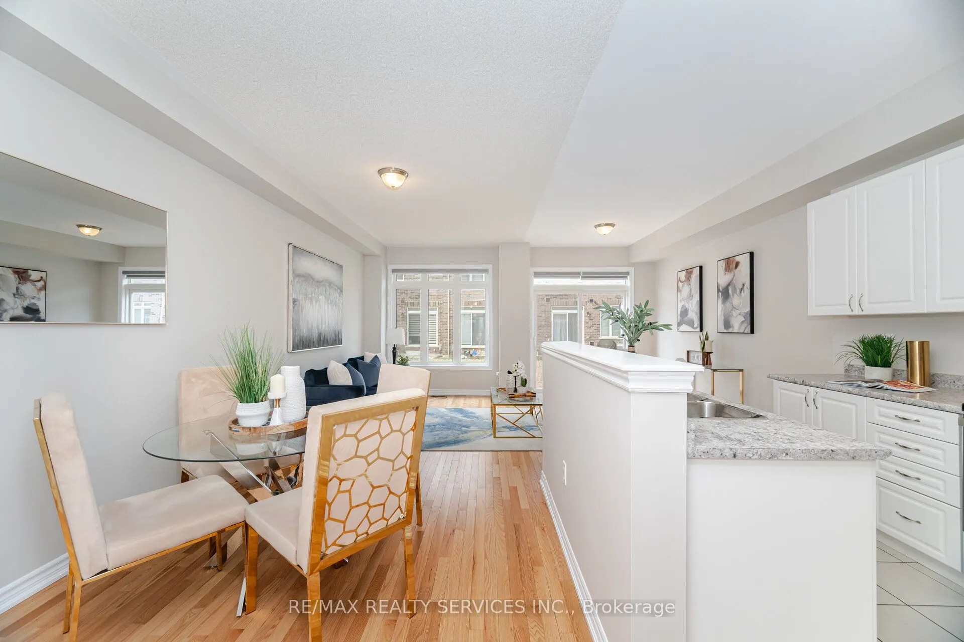 93 Royal Fern Crescent