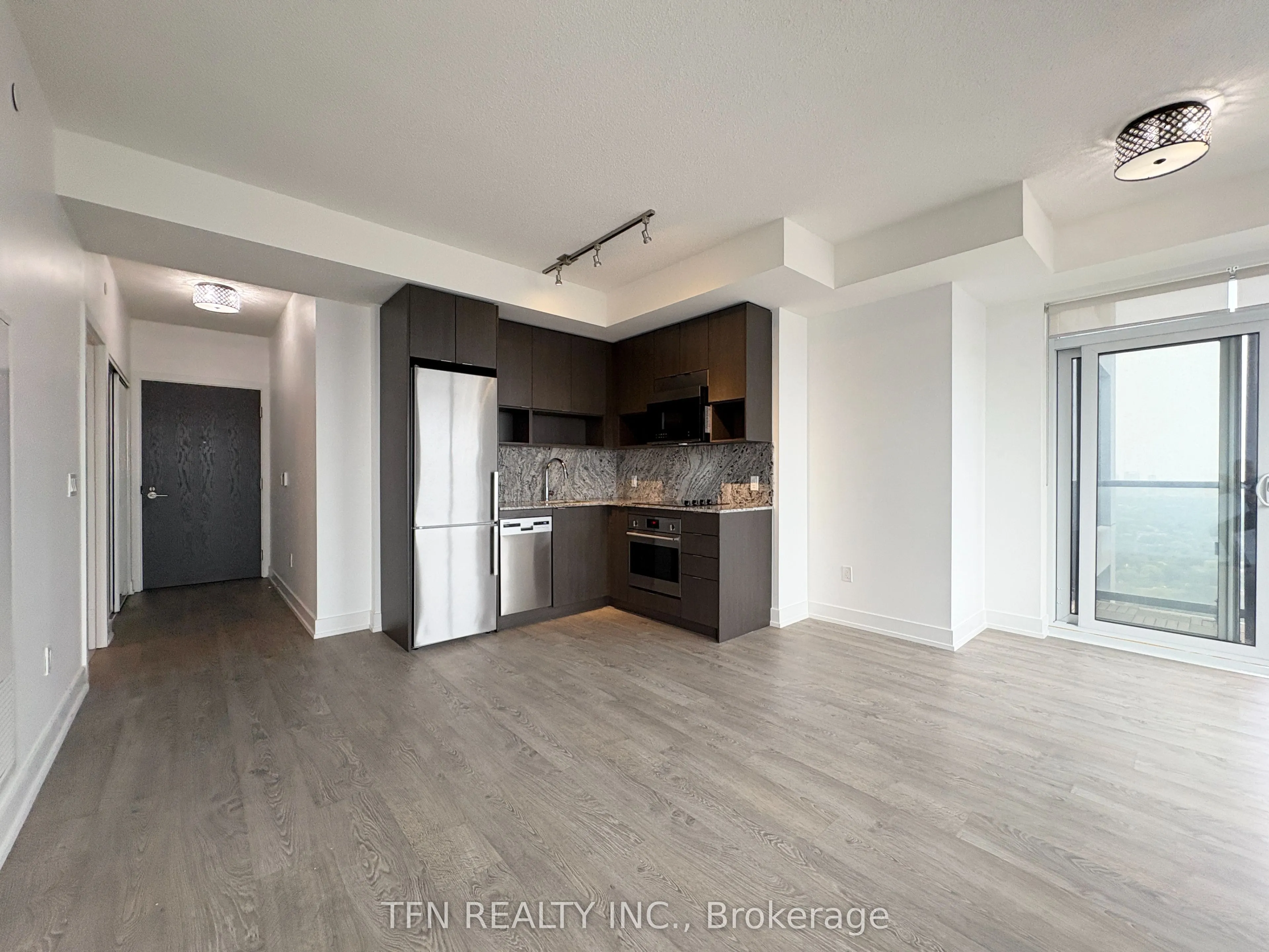 9 Mabelle Avenue, #3425